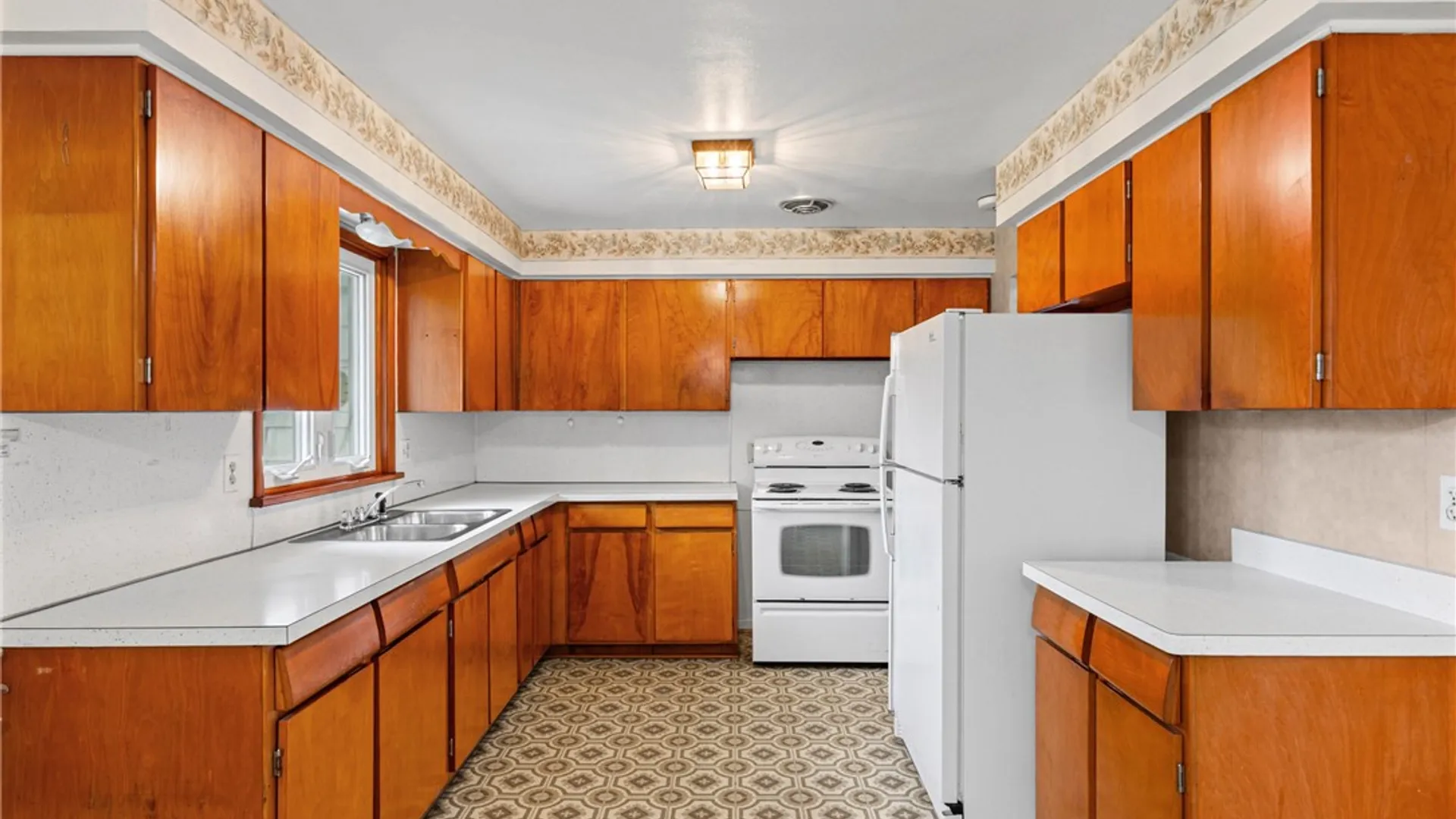 Property at 254 Vinedale Avenue, Irondequoit, NY 14622 9