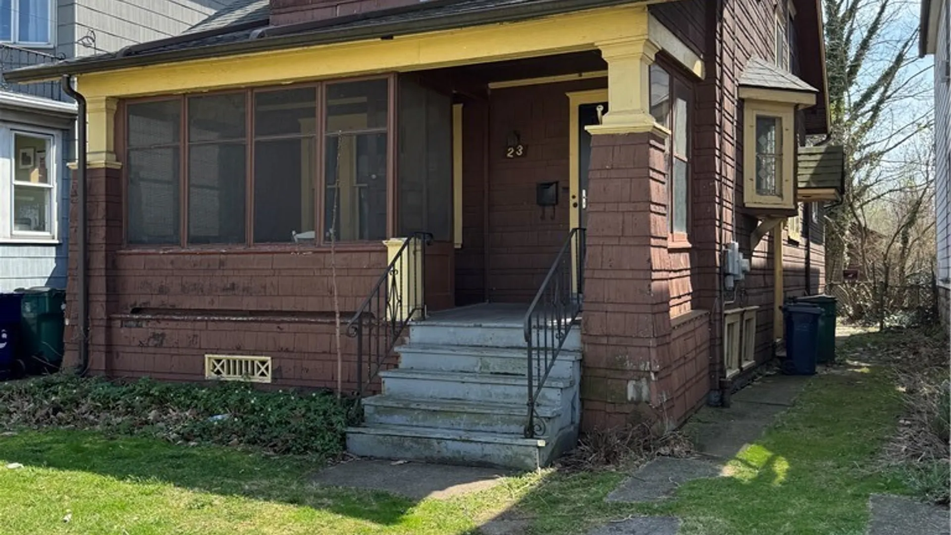 Property at 23 Aldrich Place, Buffalo, NY 14220 2