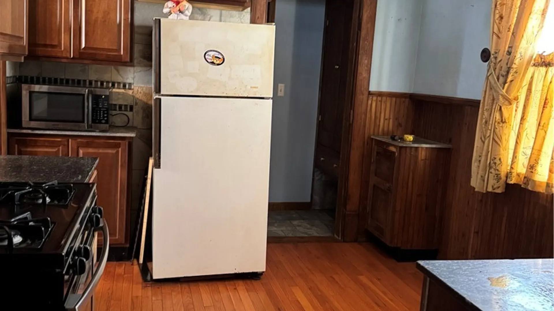 Property at 23 Aldrich Place, Buffalo, NY 14220 4