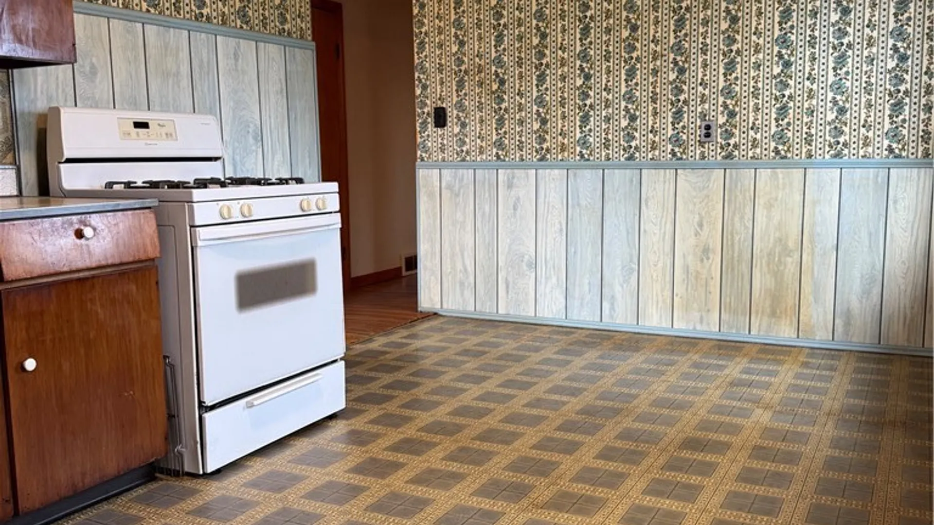 Property at 208 Nancycrest Lane, West Seneca, NY 14224 11