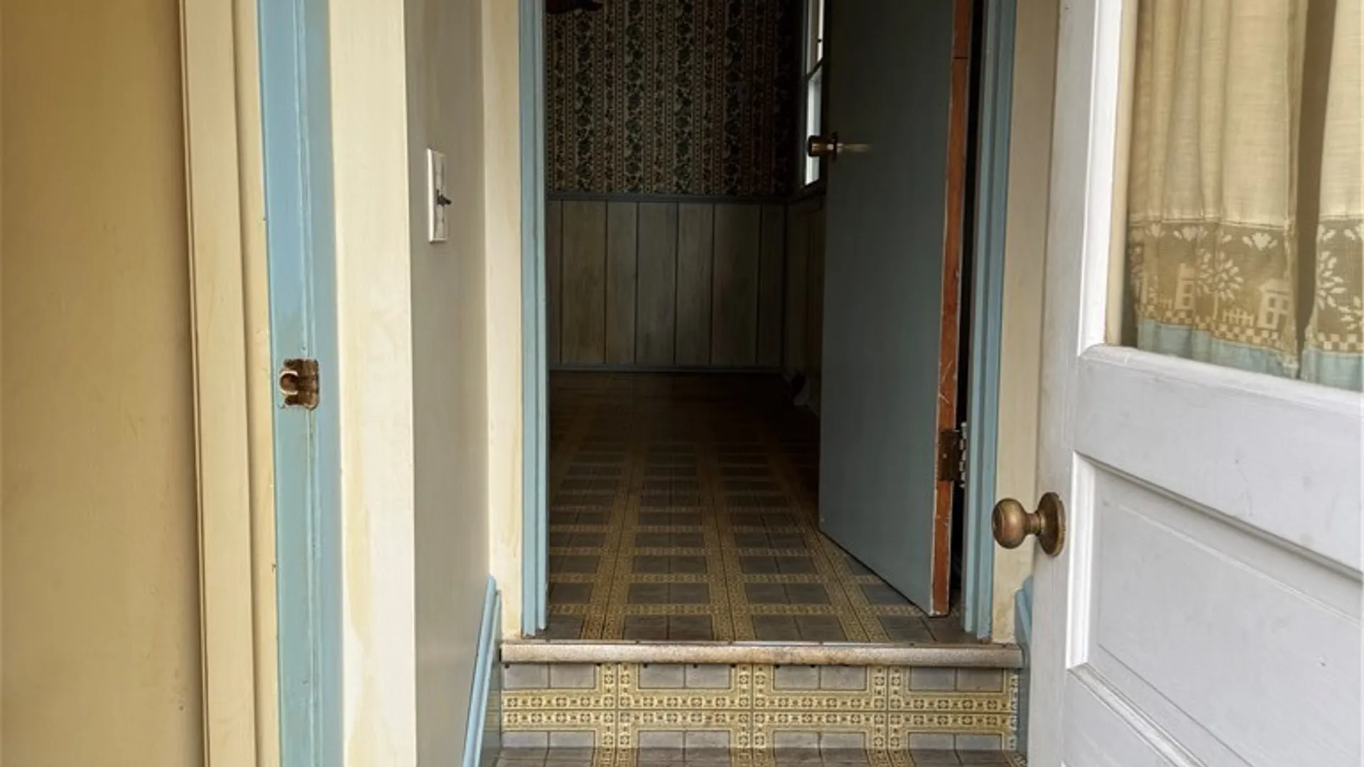 Property at 208 Nancycrest Lane, West Seneca, NY 14224 13