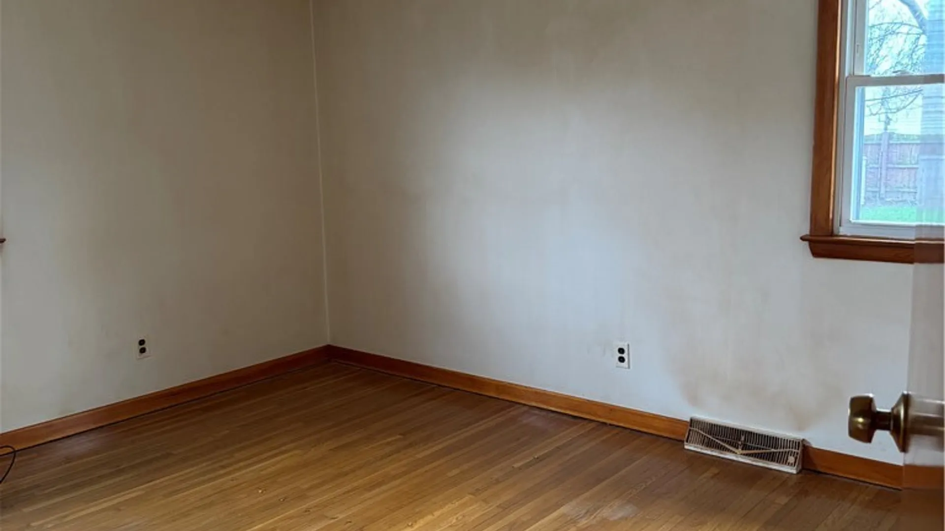 Property at 208 Nancycrest Lane, West Seneca, NY 14224 15