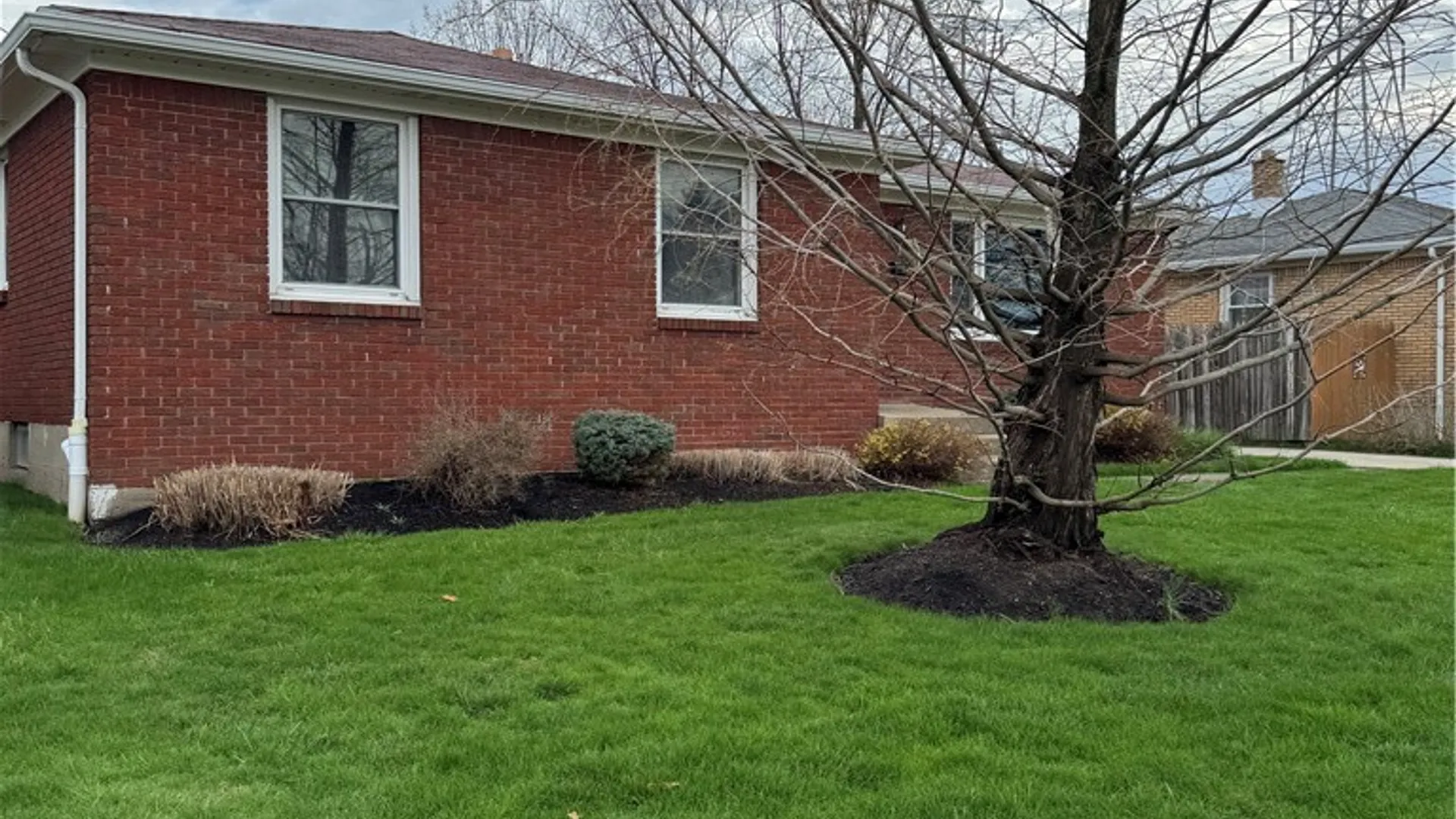 Property at 208 Nancycrest Lane, West Seneca, NY 14224 2