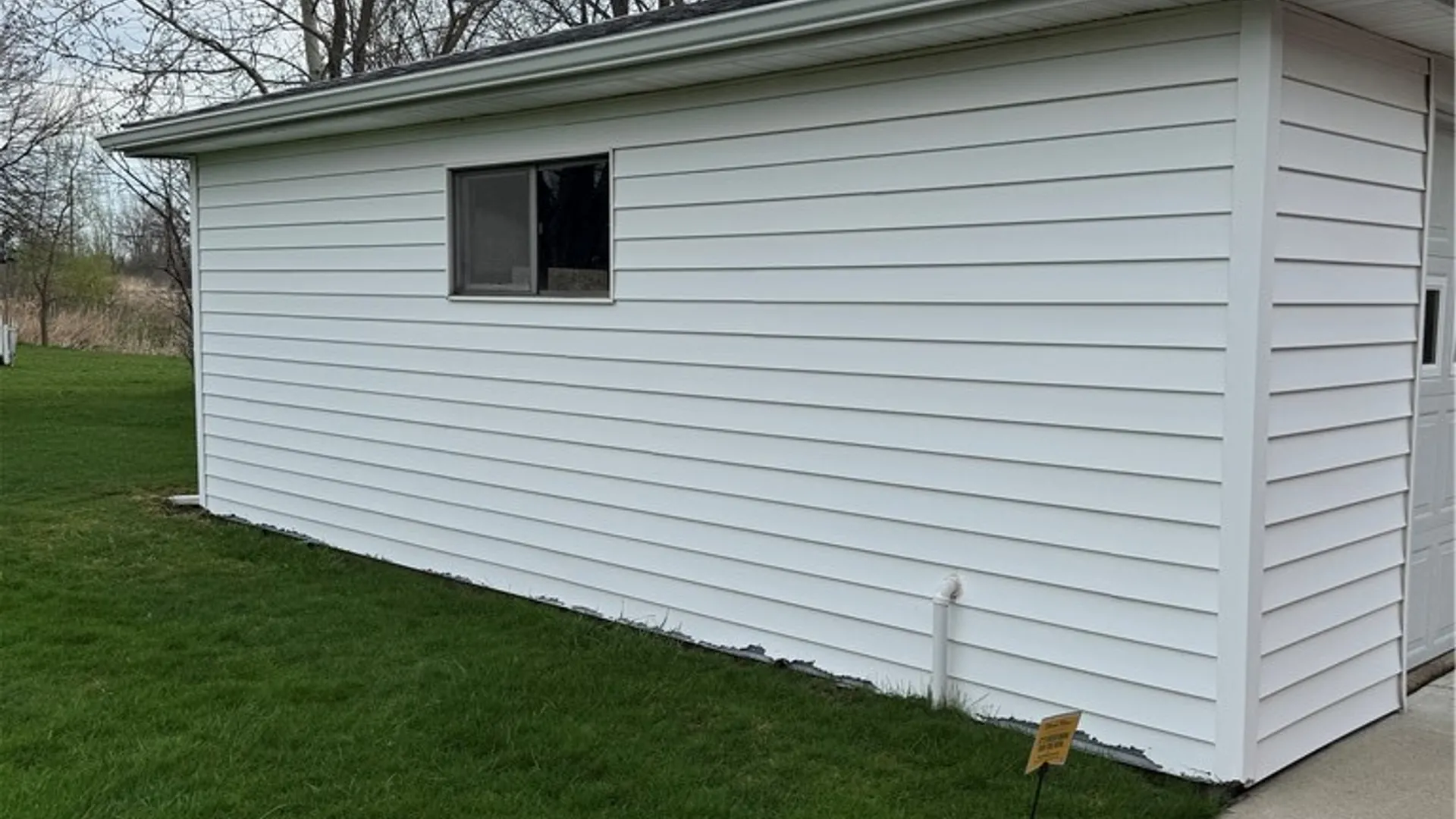 Property at 208 Nancycrest Lane, West Seneca, NY 14224 6