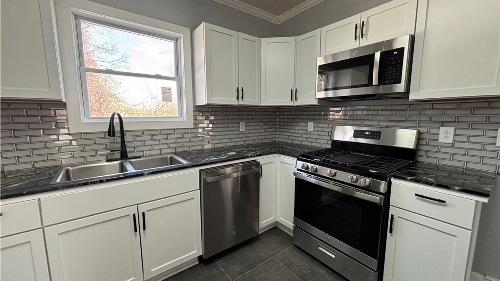 Property at 110 Westcott Street, Syracuse, NY 13210 18