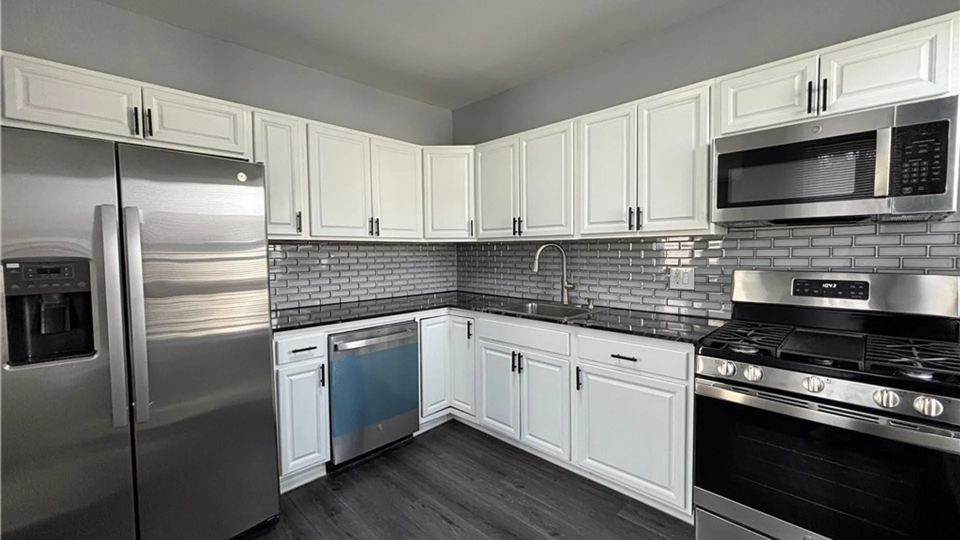 Property at 216 Westcott Street, Syracuse, NY 13210 4