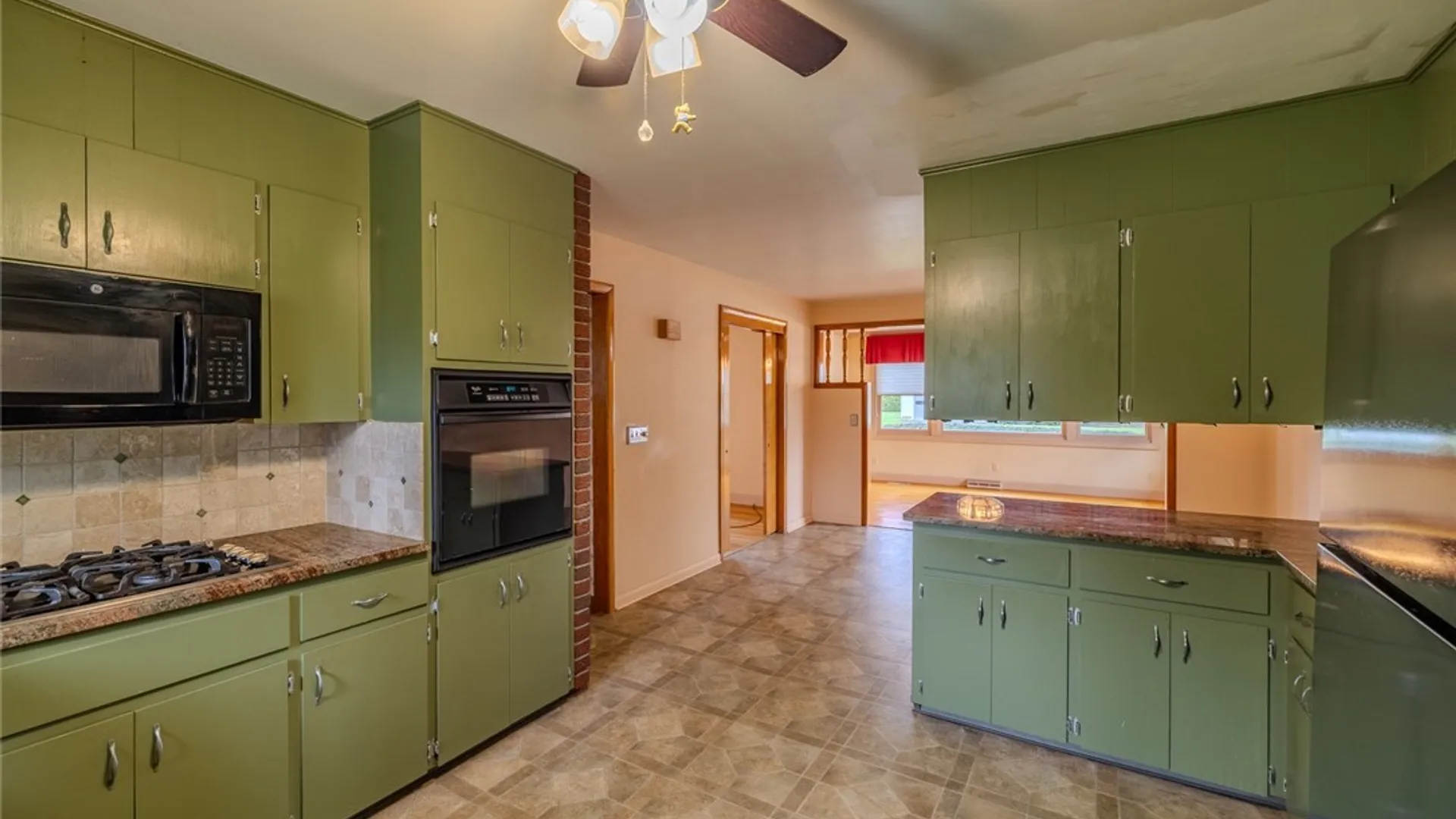 Property at 6 Grago Boulevard, Lenox, NY 13032 9