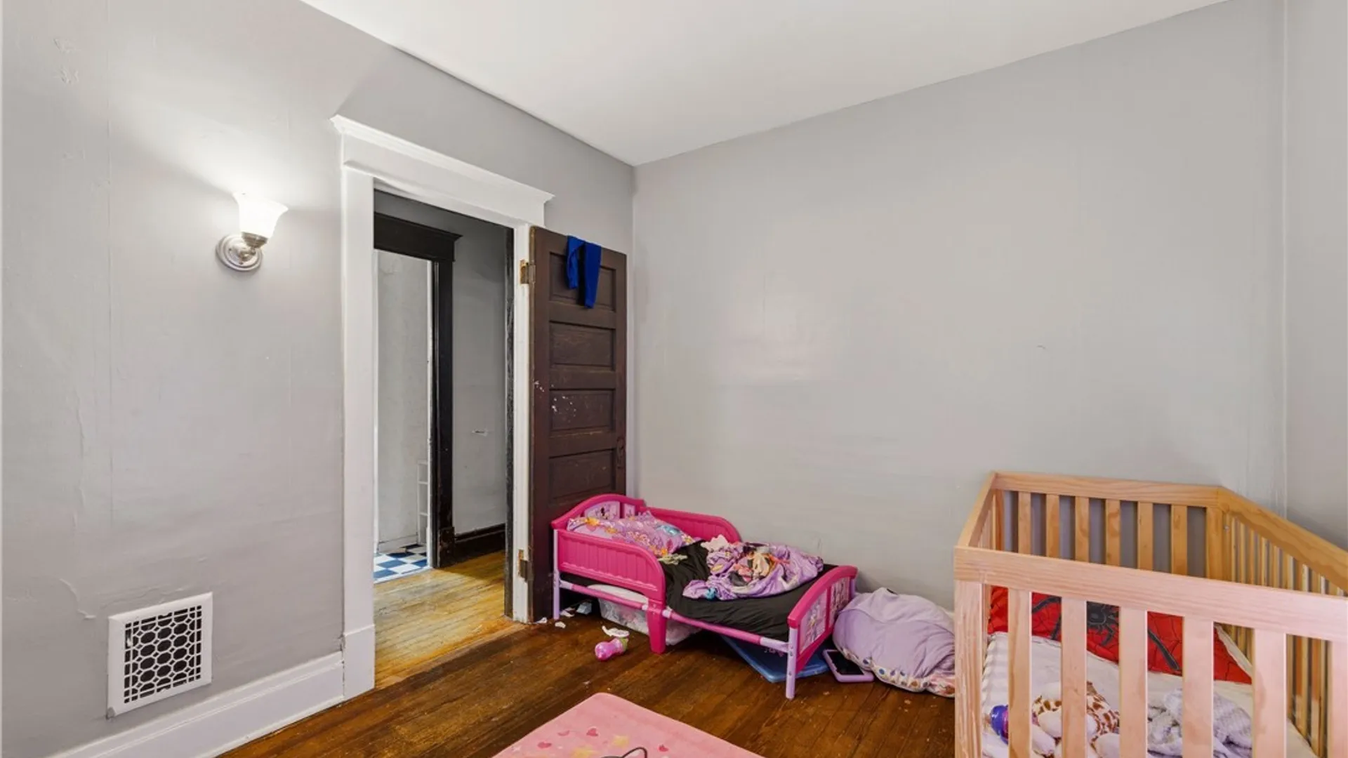 Property at 40 Wakefield Avenue, Buffalo, NY 14214 32