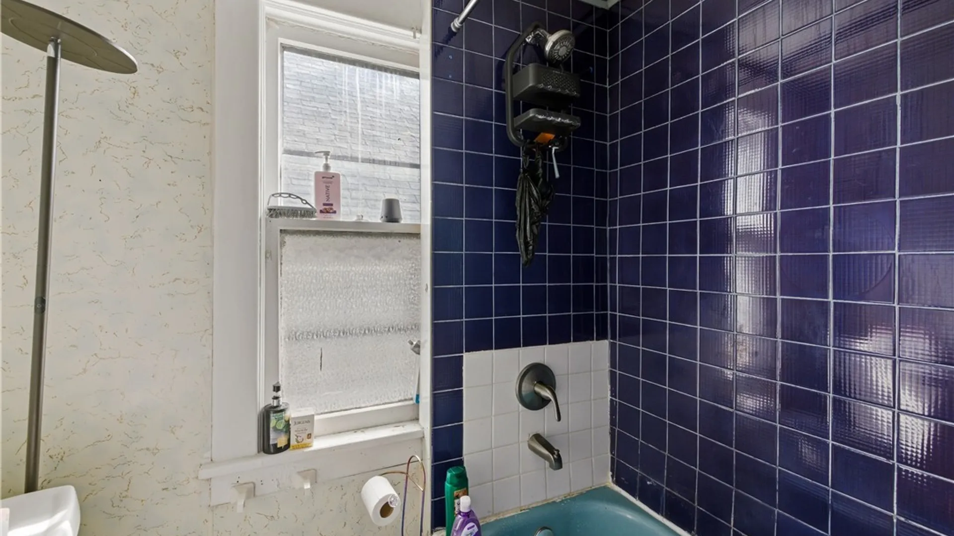 Property at 40 Wakefield Avenue, Buffalo, NY 14214 34
