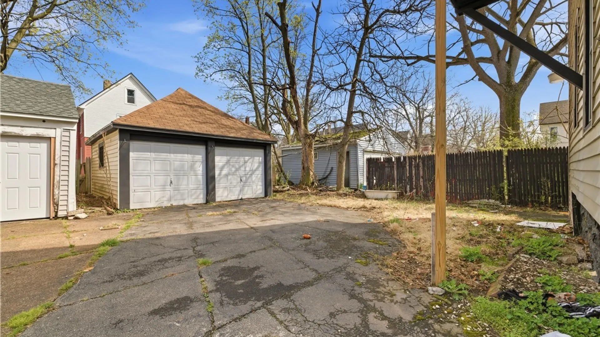 Property at 40 Wakefield Avenue, Buffalo, NY 14214 5