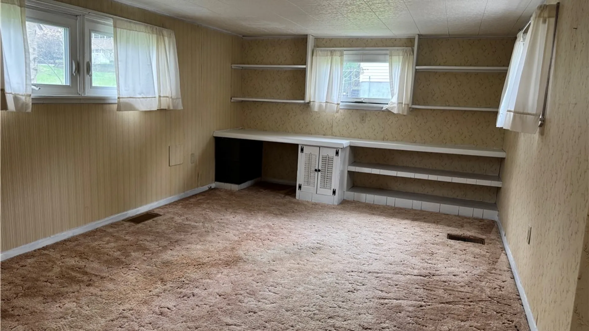 Property at 206 Watauga Avenue, Corning City, NY 14830 15