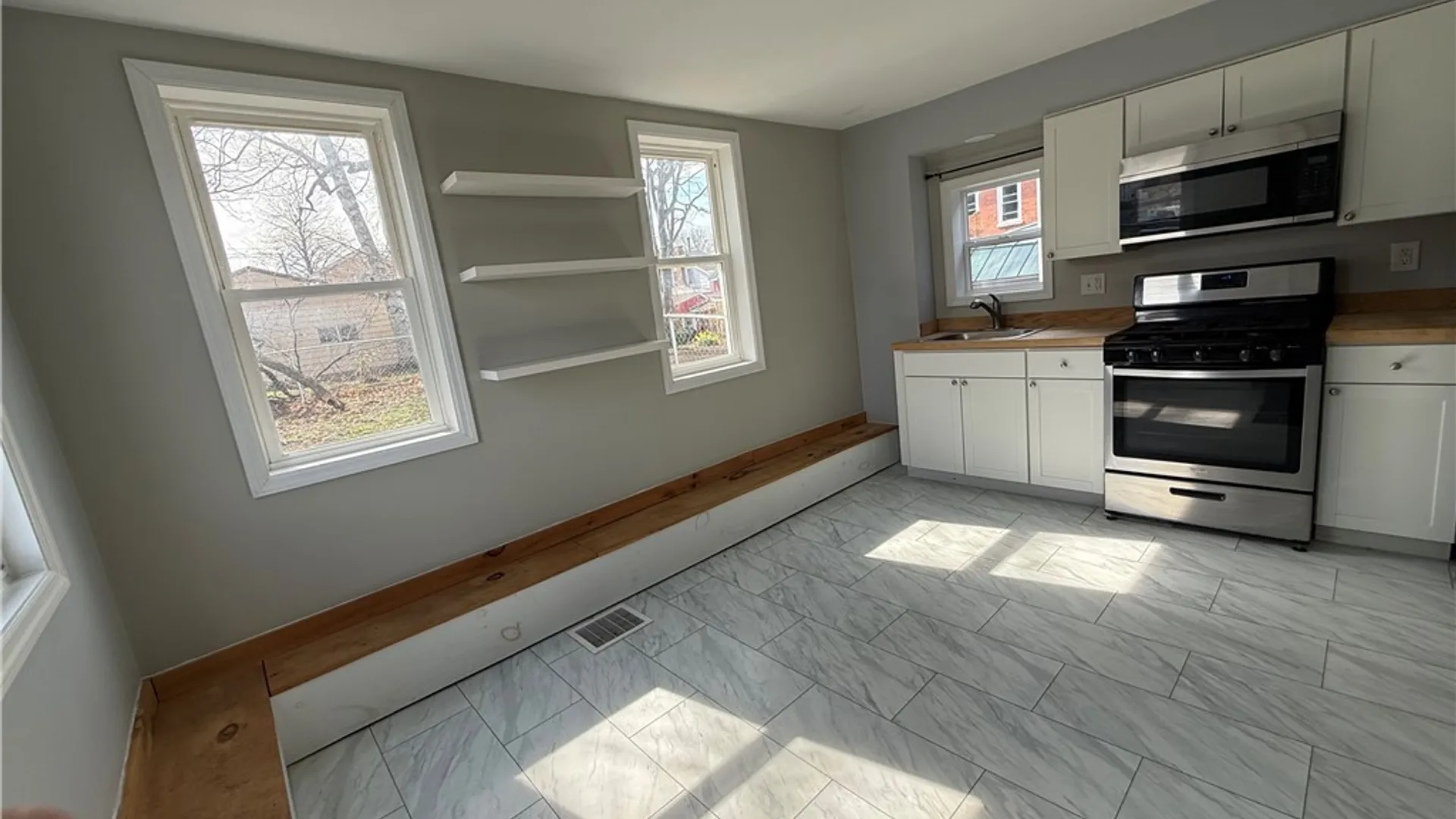 Property at 250 2nd Street, Oswego, NY 13126 3