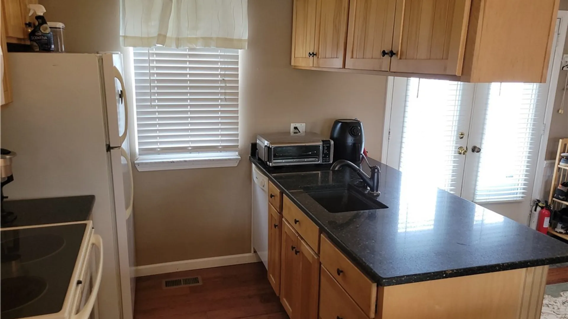 Property at 34 The Common, Lockport City, NY 14094 15