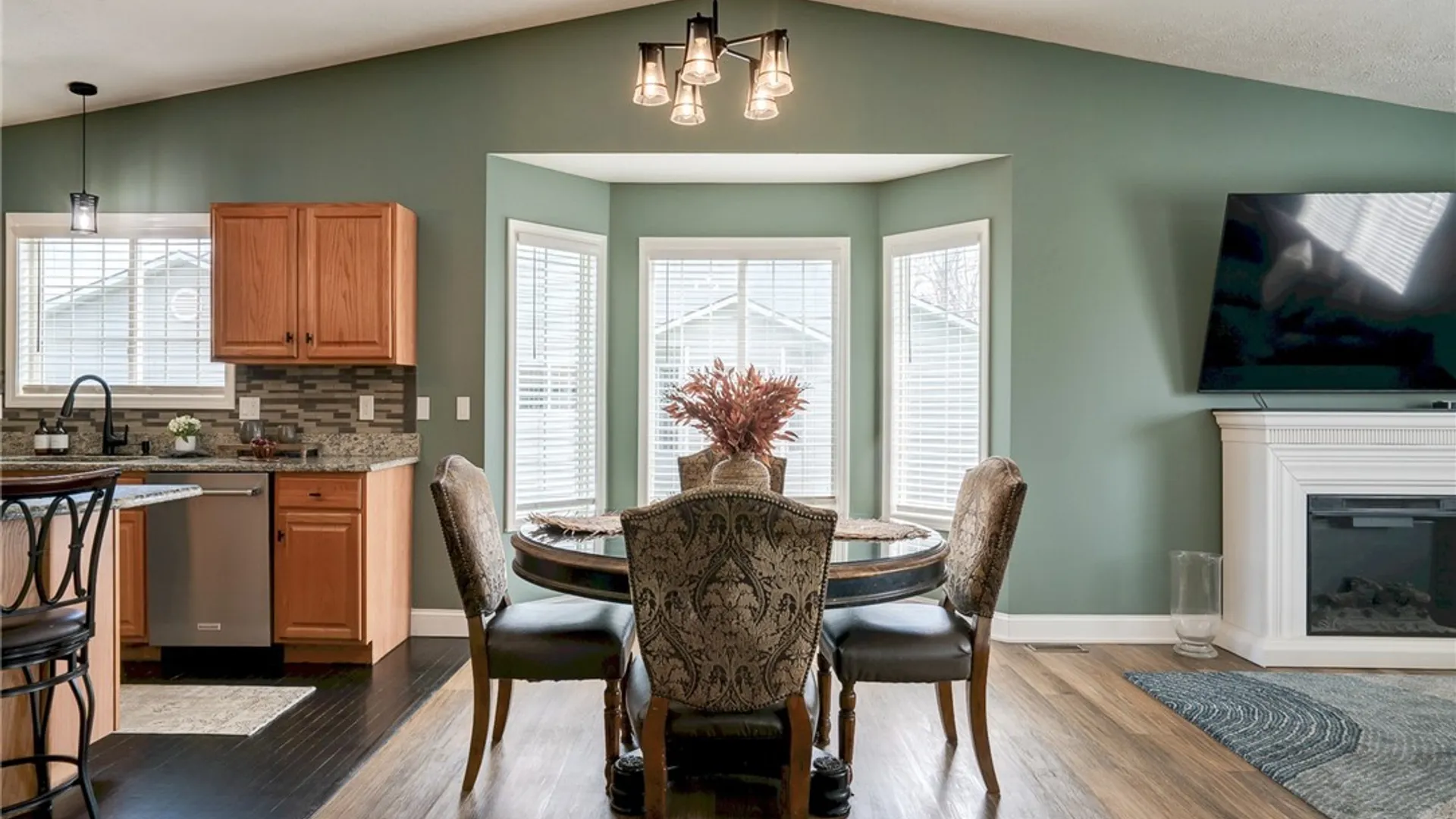 Property at 8785 New Country Drive, Cicero, NY 13039 15