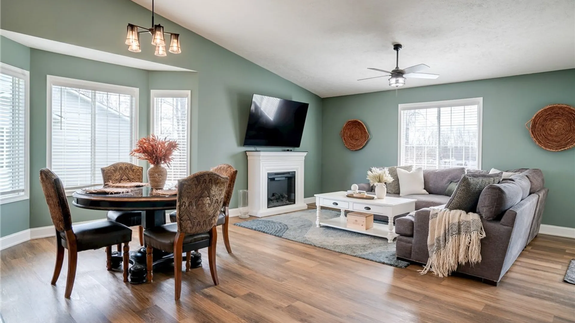 Property at 8785 New Country Drive, Cicero, NY 13039 16