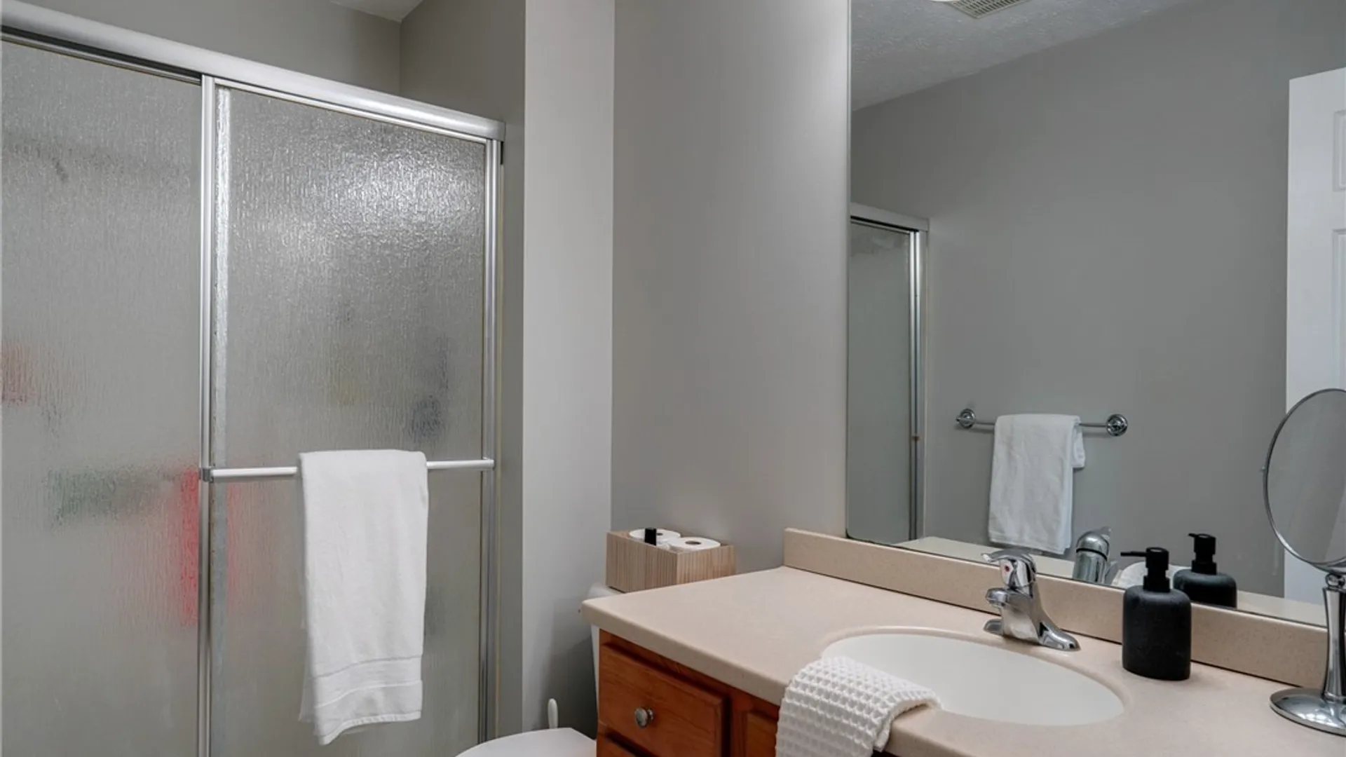 Property at 8785 New Country Drive, Cicero, NY 13039 22