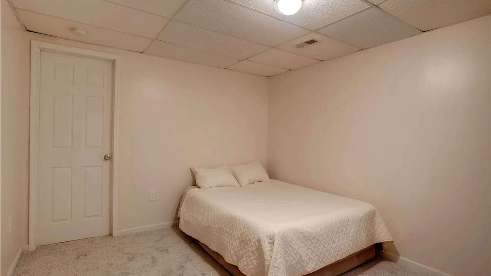 Property at 8785 New Country Drive, Cicero, NY 13039 30