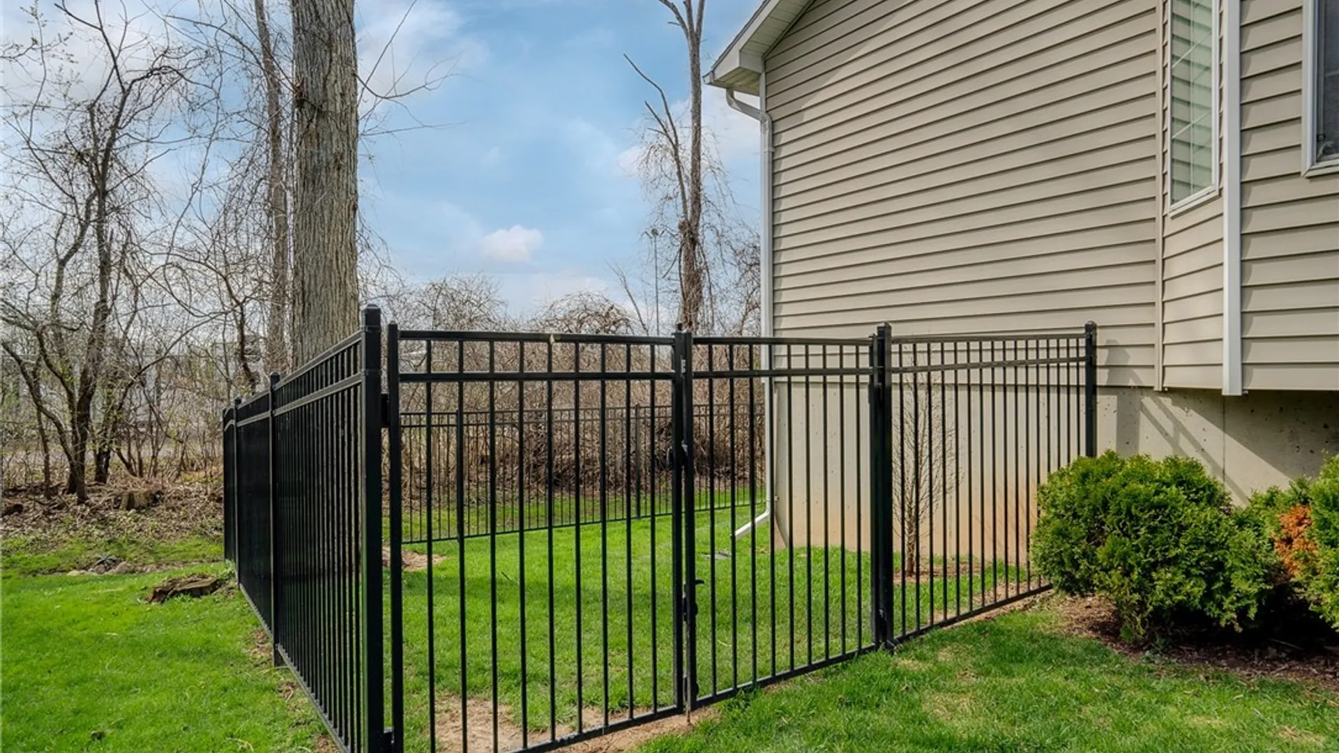 Property at 8785 New Country Drive, Cicero, NY 13039 35