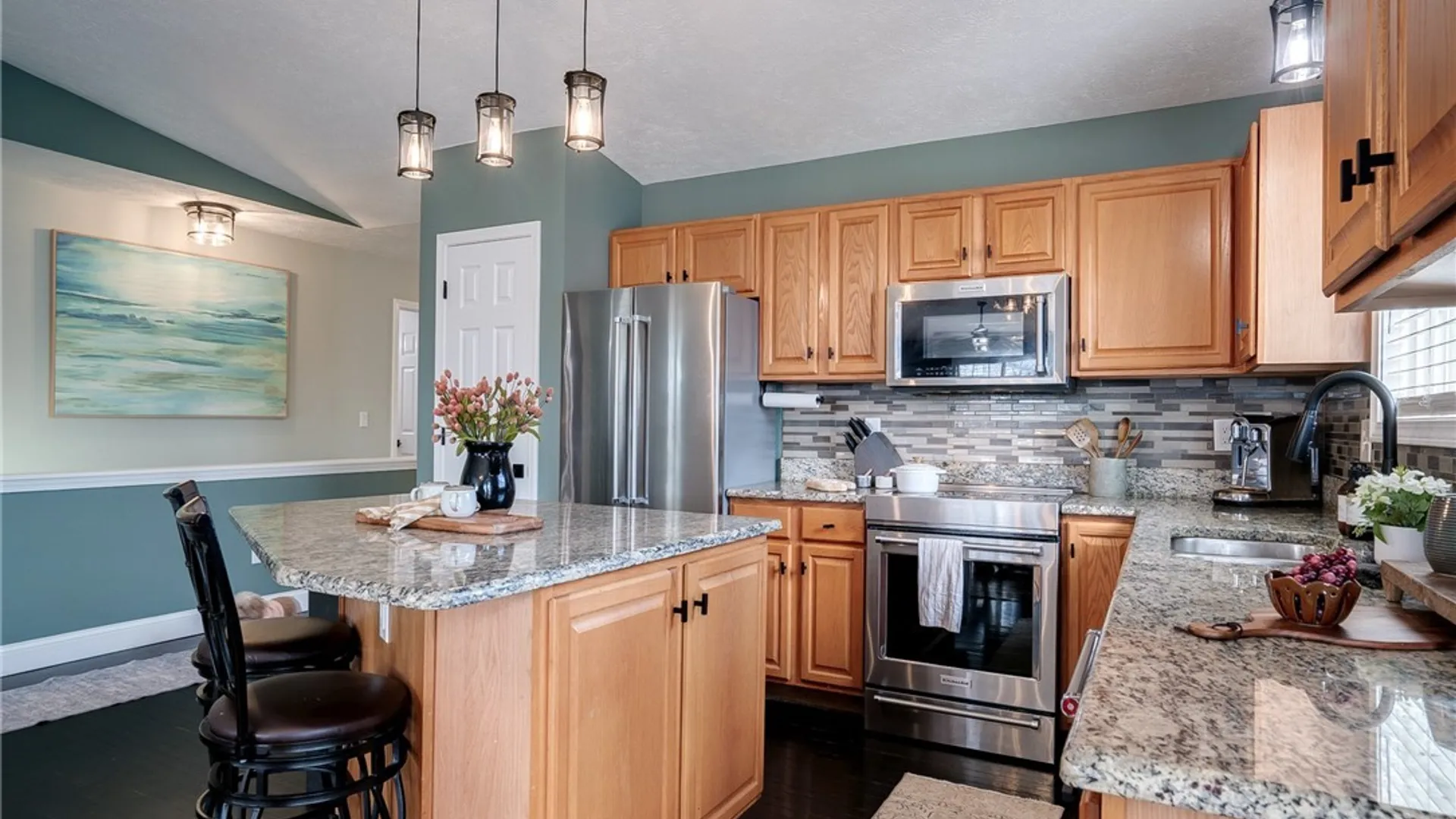 Property at 8785 New Country Drive, Cicero, NY 13039 9