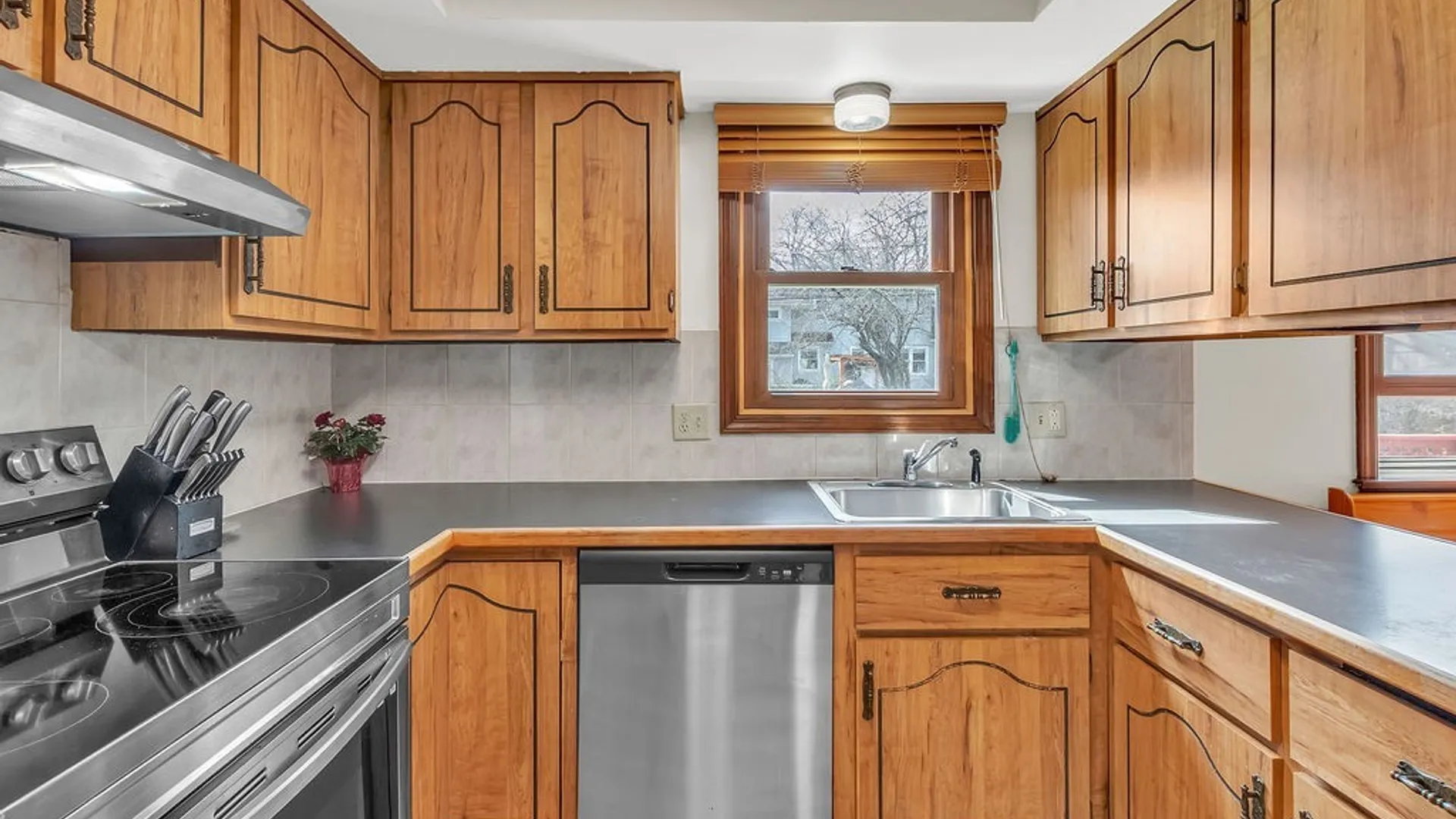 Property at 223 Klein Road, Amherst, NY 14221 27