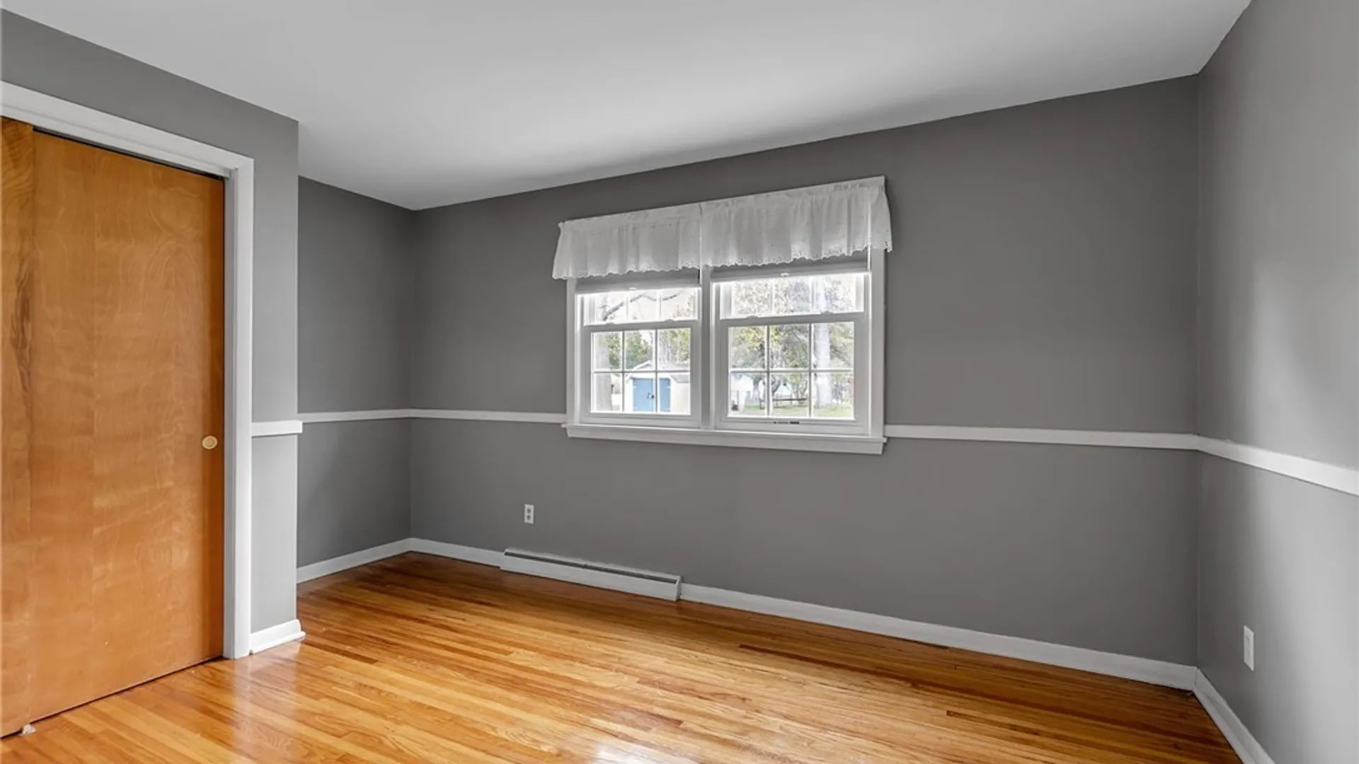 Property at 1049 Lawrence Avenue, Aurora, NY 14052 21