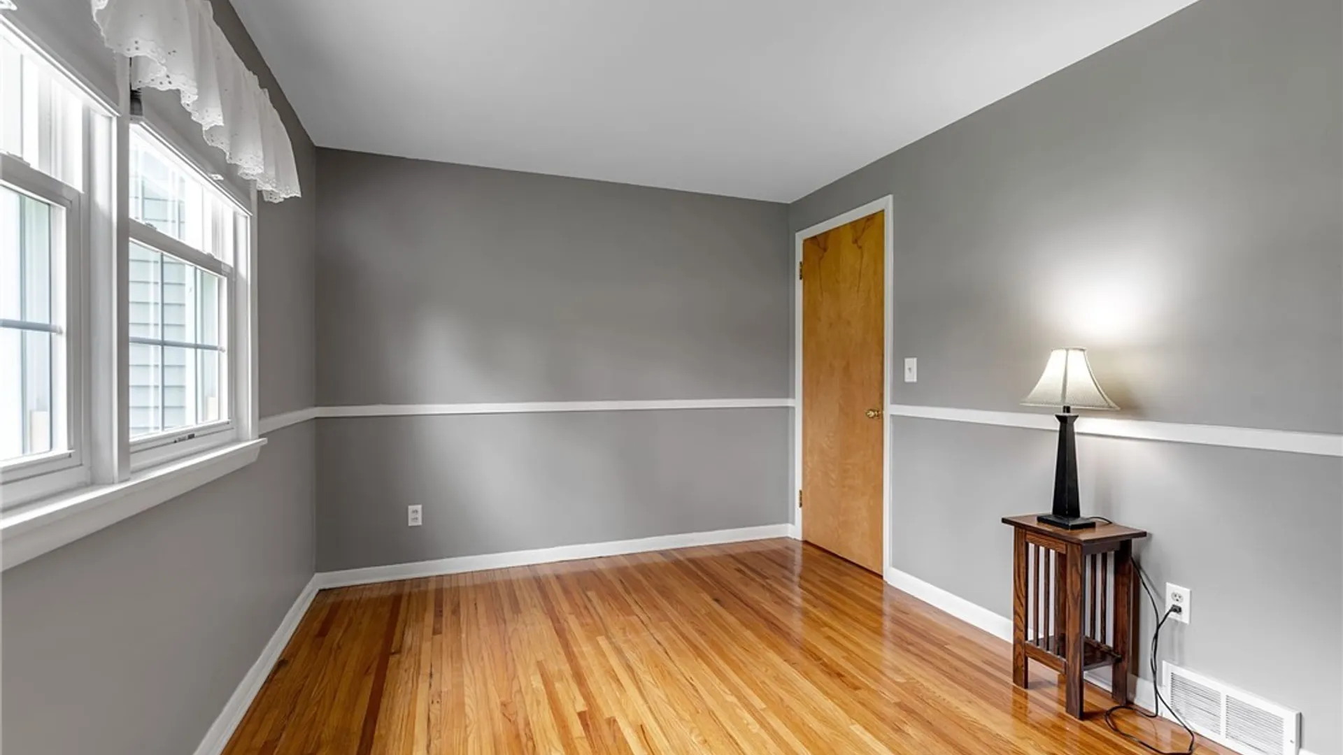 Property at 1049 Lawrence Avenue, Aurora, NY 14052 23