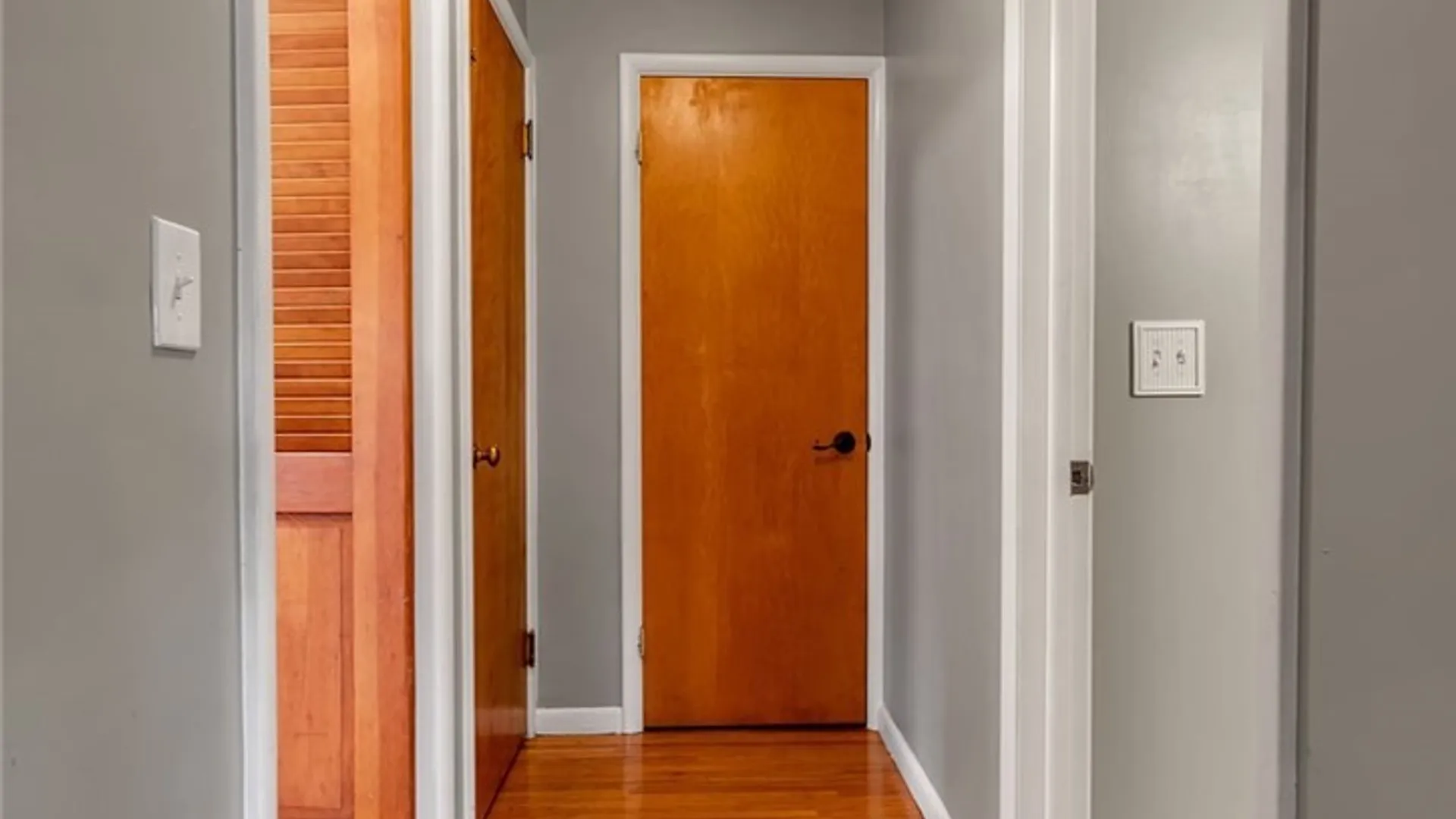 Property at 1049 Lawrence Avenue, Aurora, NY 14052 24