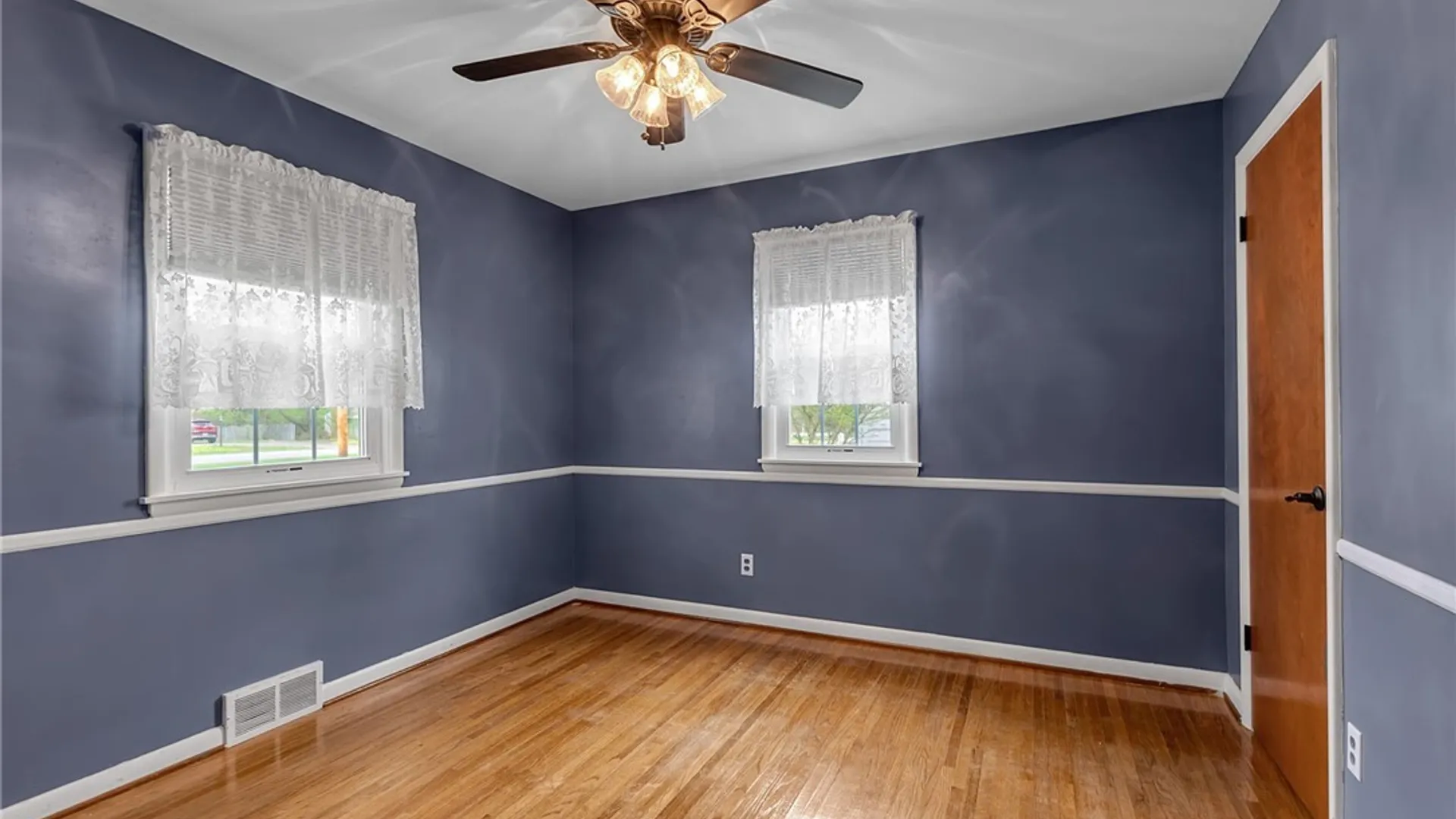 Property at 1049 Lawrence Avenue, Aurora, NY 14052 29