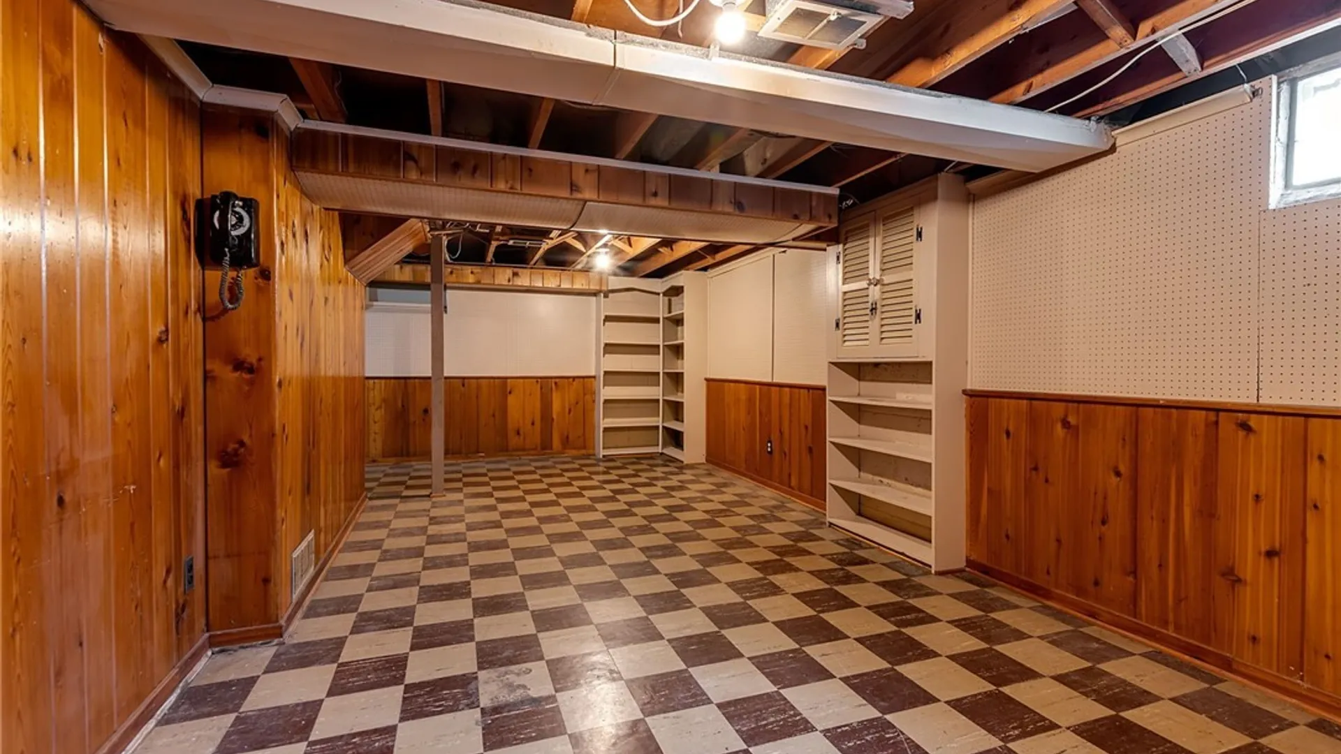Property at 1049 Lawrence Avenue, Aurora, NY 14052 37