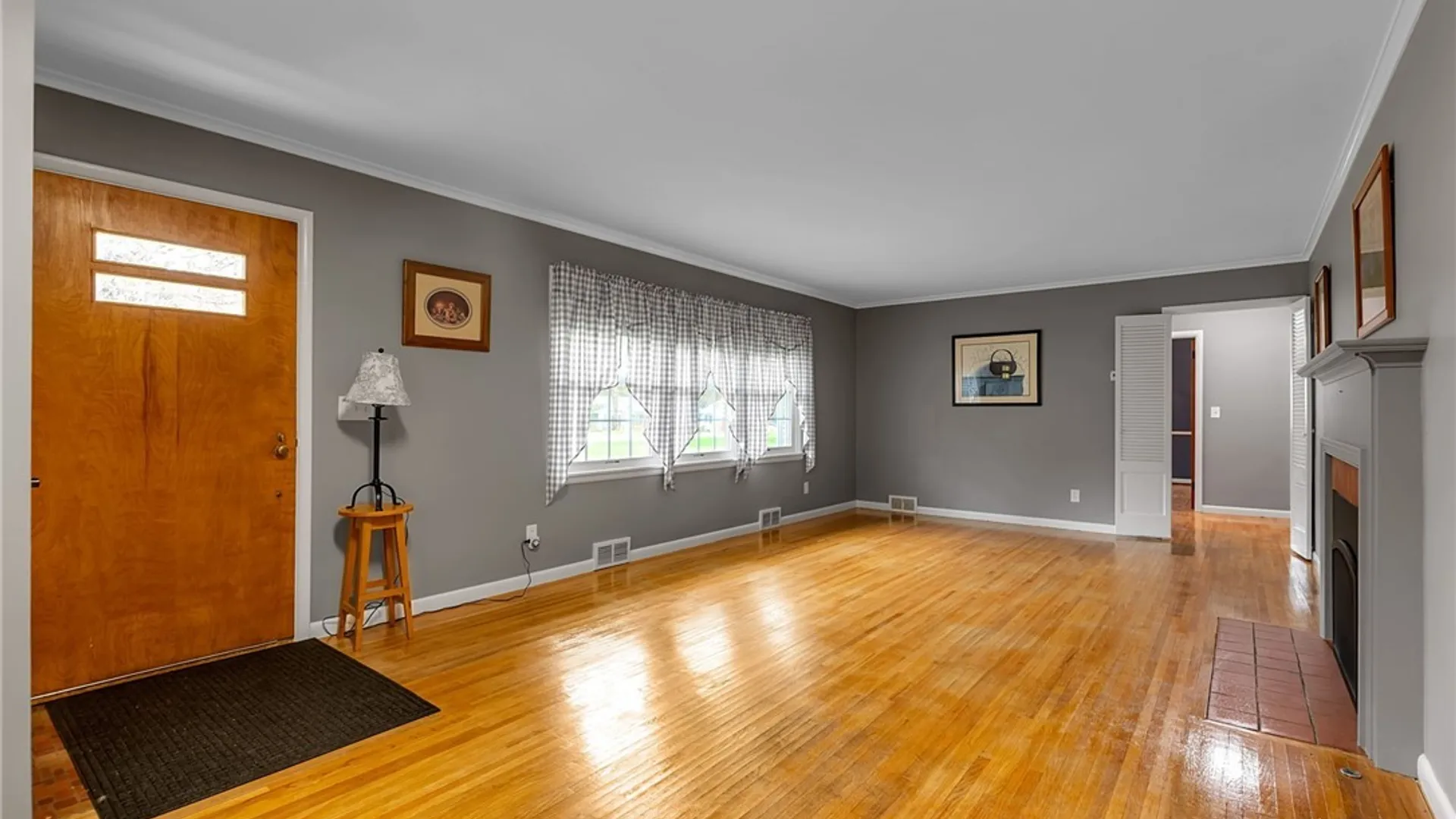 Property at 1049 Lawrence Avenue, Aurora, NY 14052 42