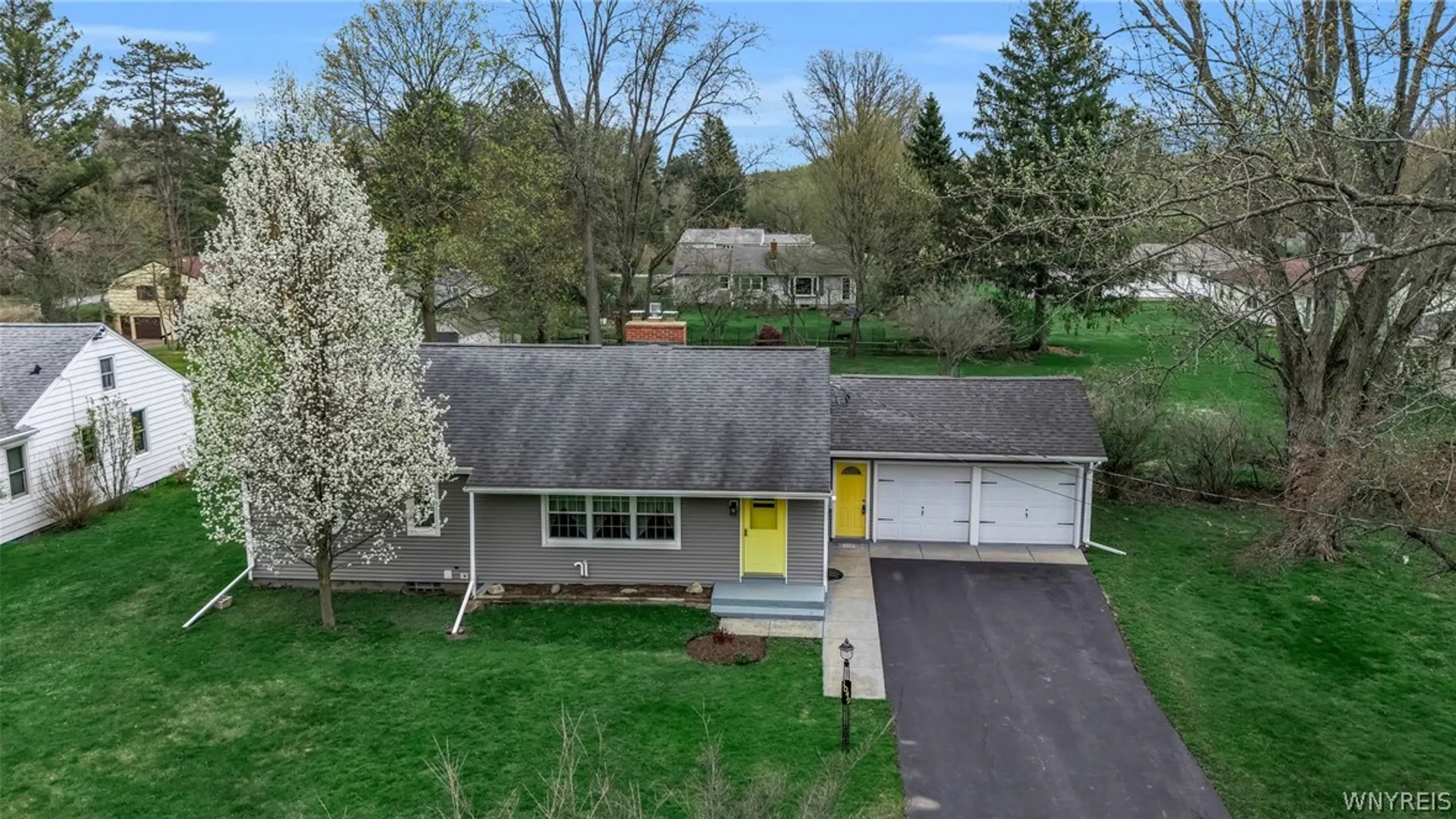 Property at 1049 Lawrence Avenue, Aurora, NY 14052 49