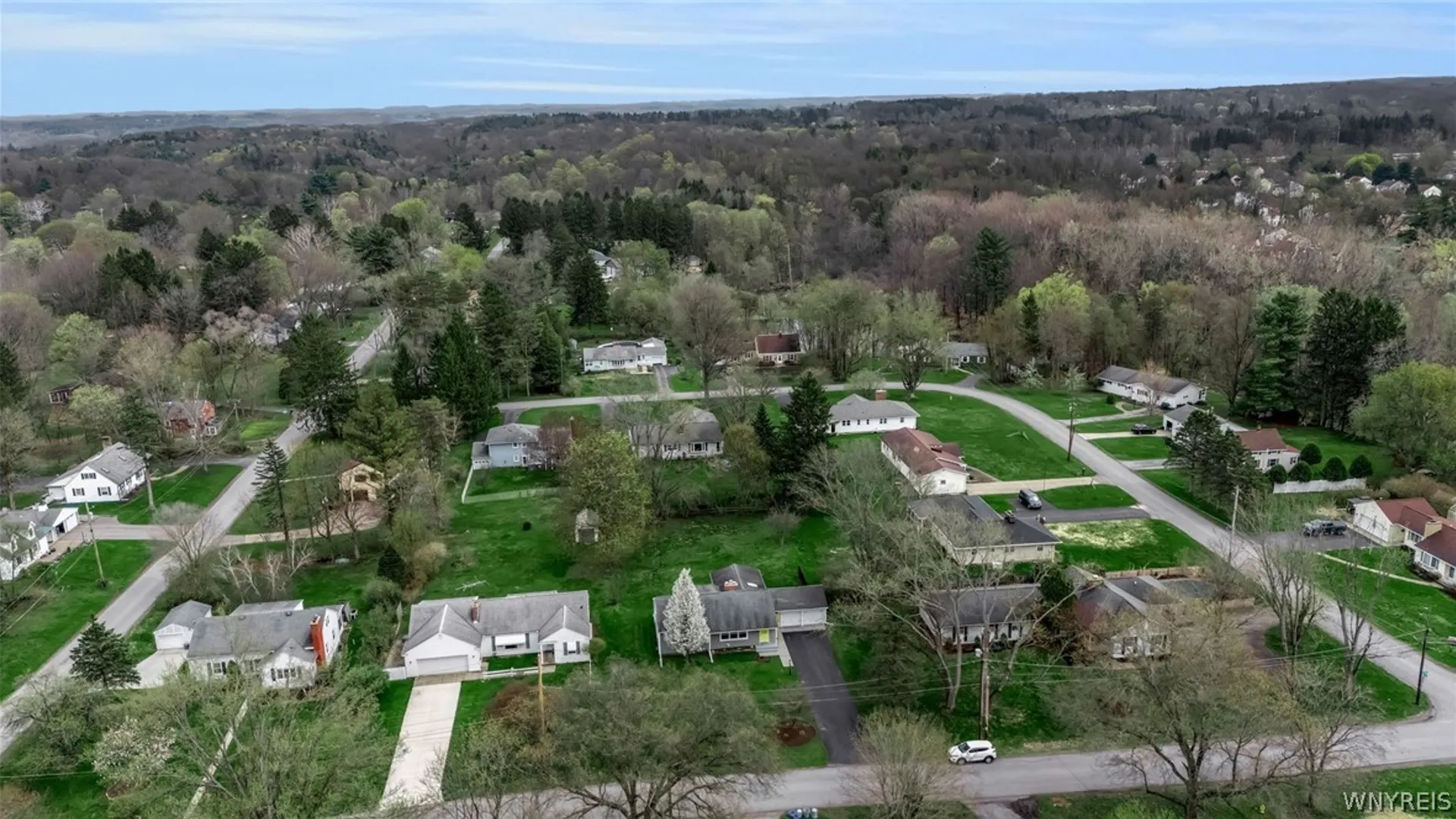Property at 1049 Lawrence Avenue, Aurora, NY 14052 5