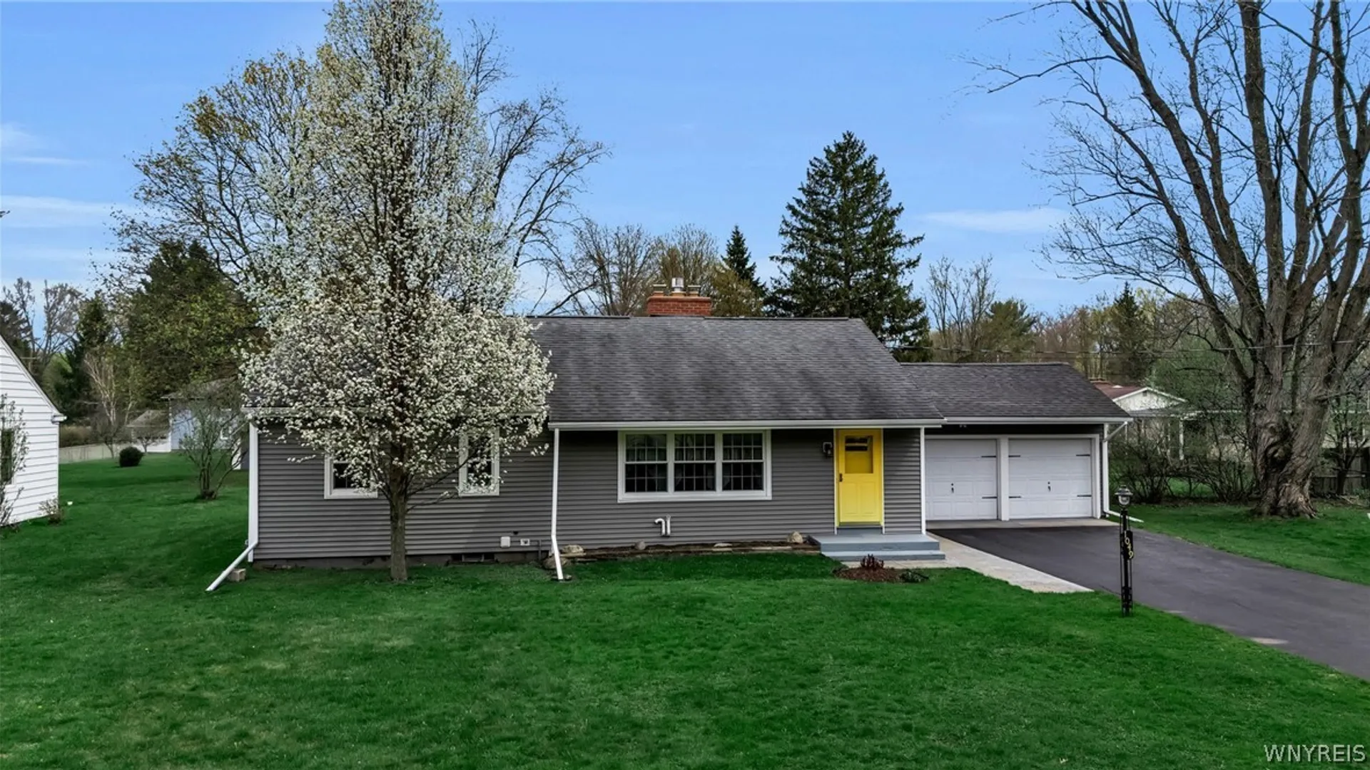 Property at 1049 Lawrence Avenue, Aurora, NY 14052 8