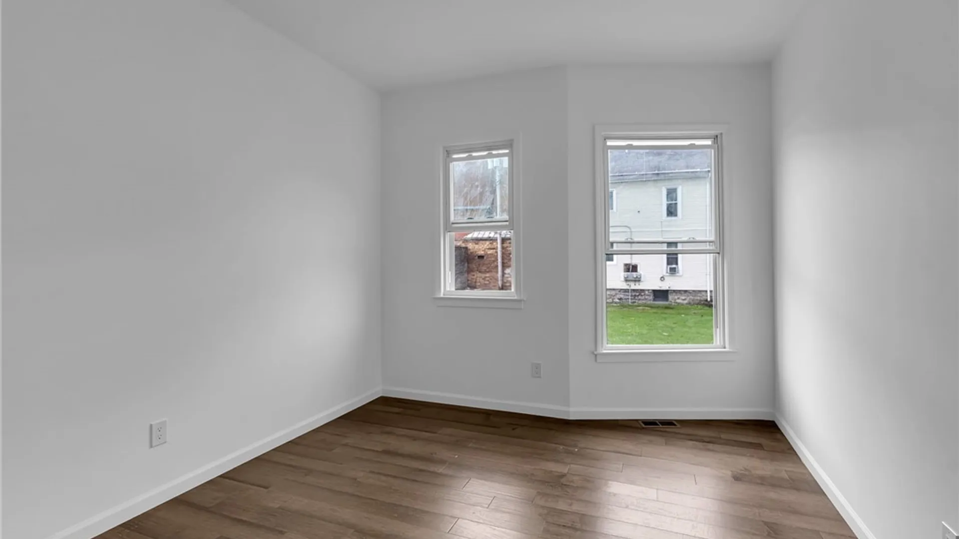 Property at 23 Oxford Avenue, Buffalo, NY 14209 21