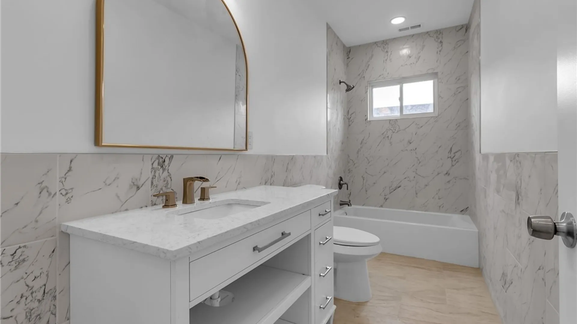 Property at 23 Oxford Avenue, Buffalo, NY 14209 42