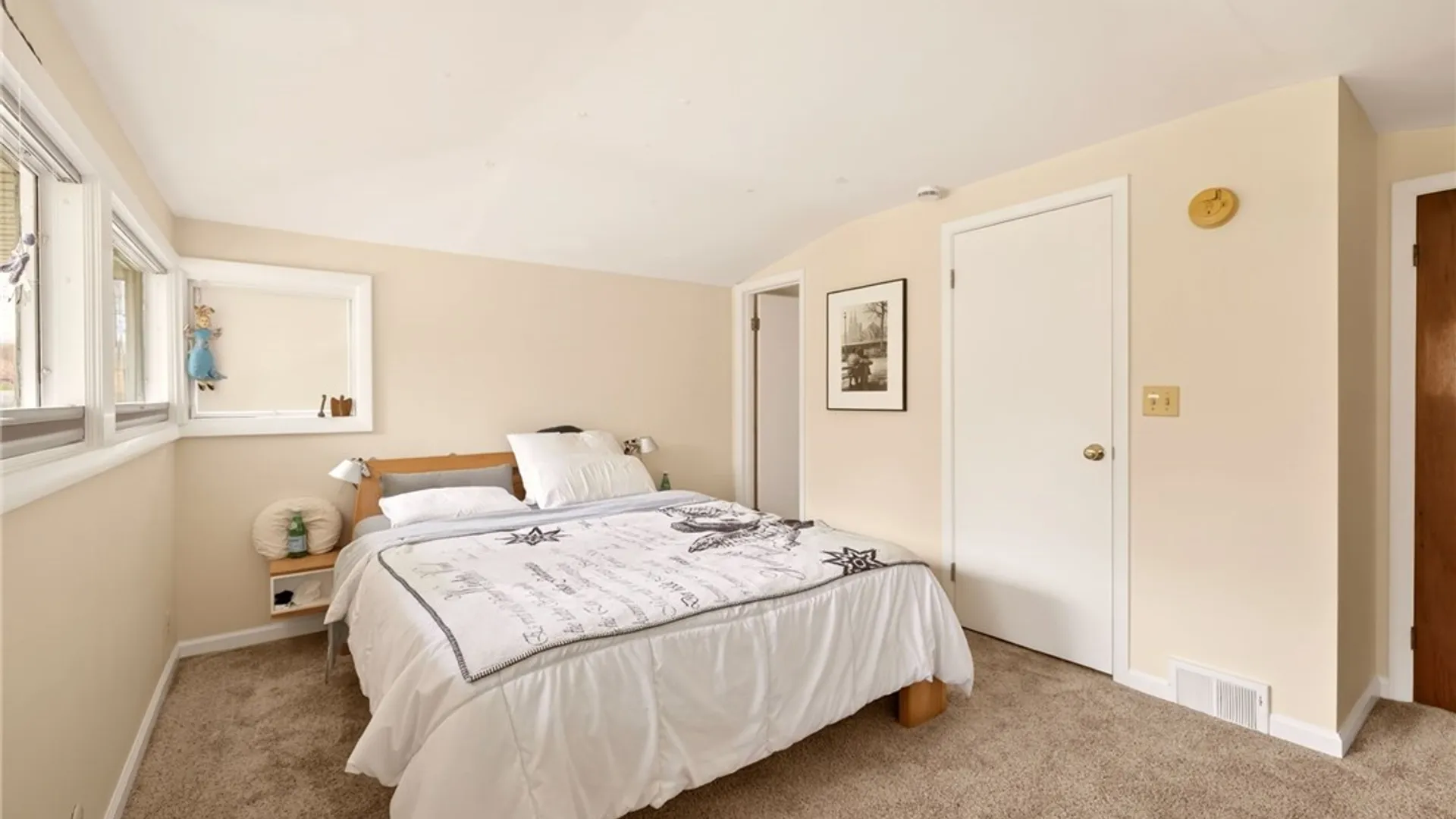 Property at 53 Golfside Parkway, Brighton, NY 14610 27