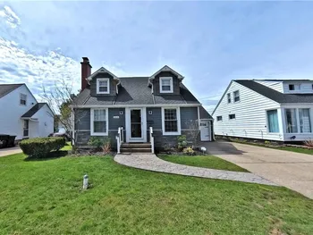 Property at 666 Evergreen Drive, Tonawanda, NY 14150