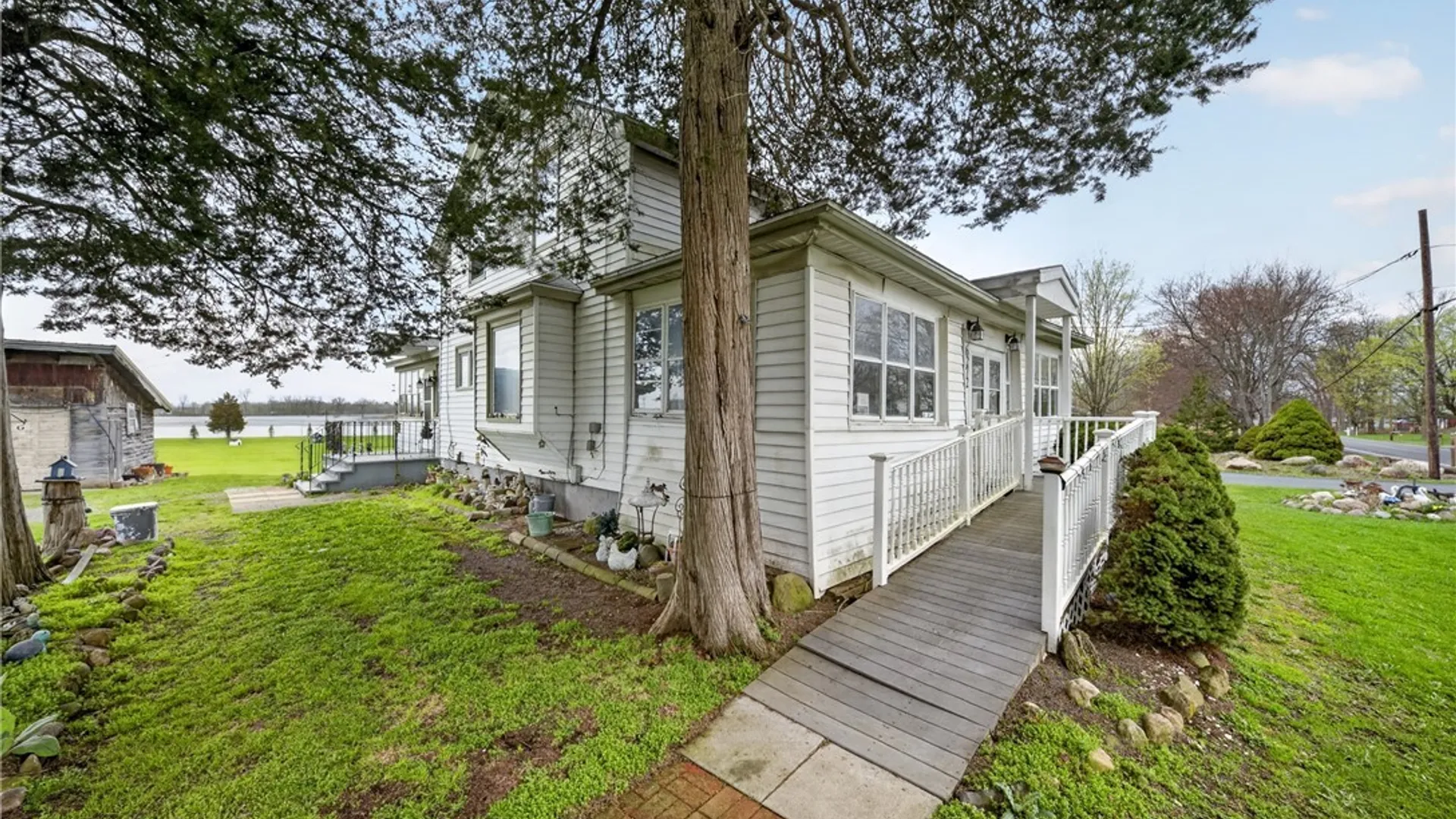 Property at 6272 Island Road, Cicero, NY 13039 4