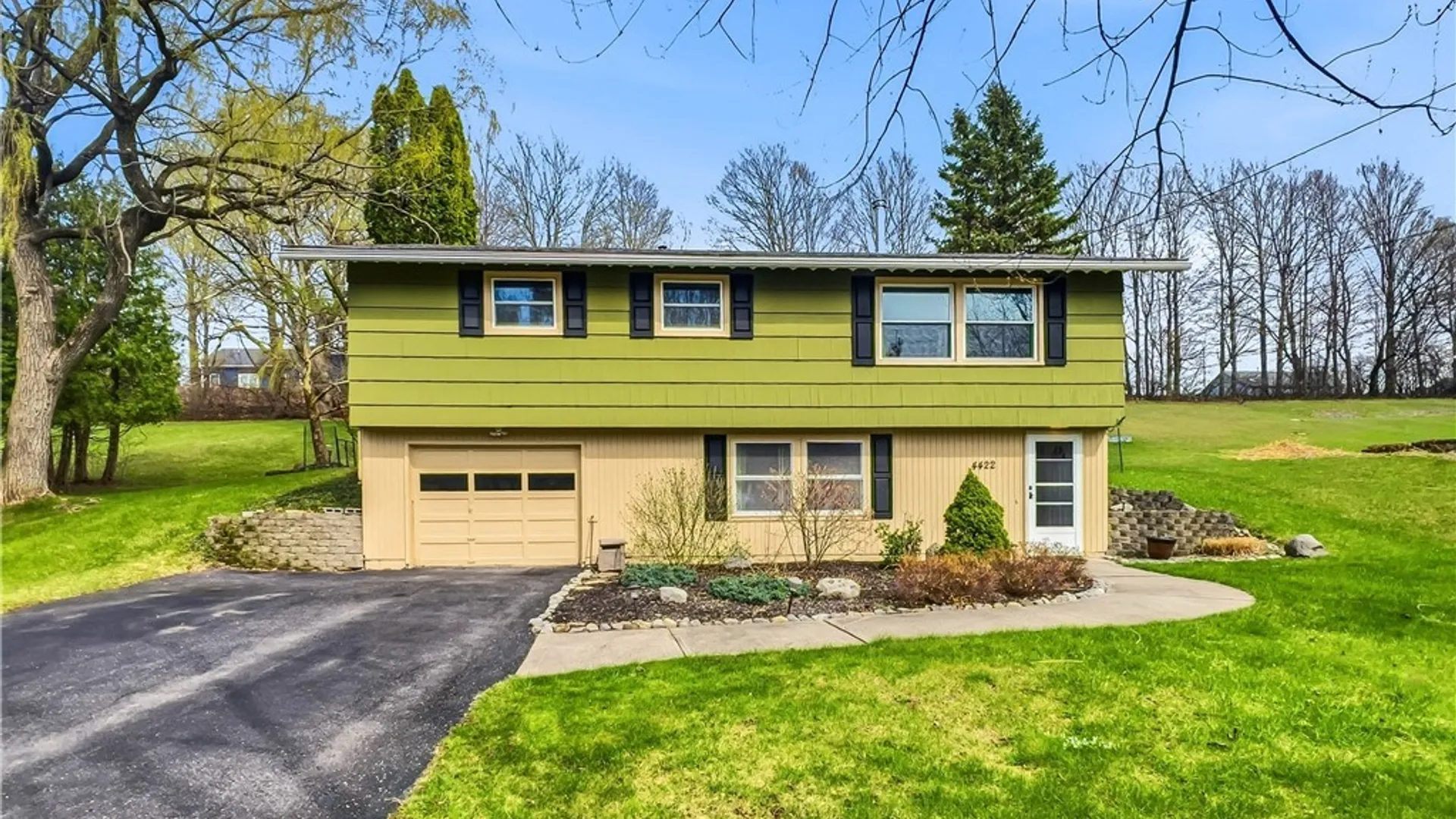 Property at 4422 Outlook Drive, Onondaga, NY 13215 3