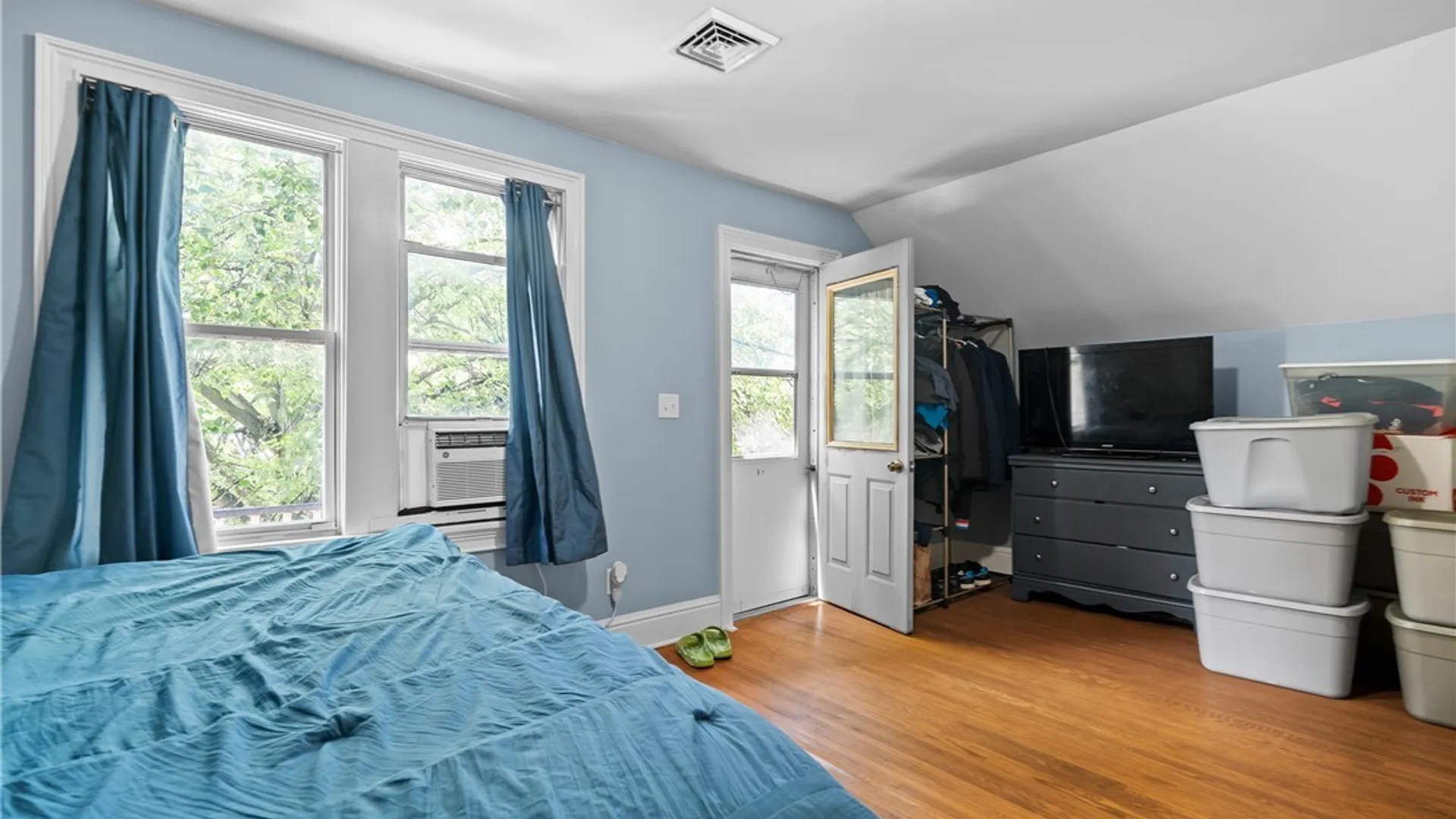 Property at 13 Mariner Street, Buffalo, NY 14201 22