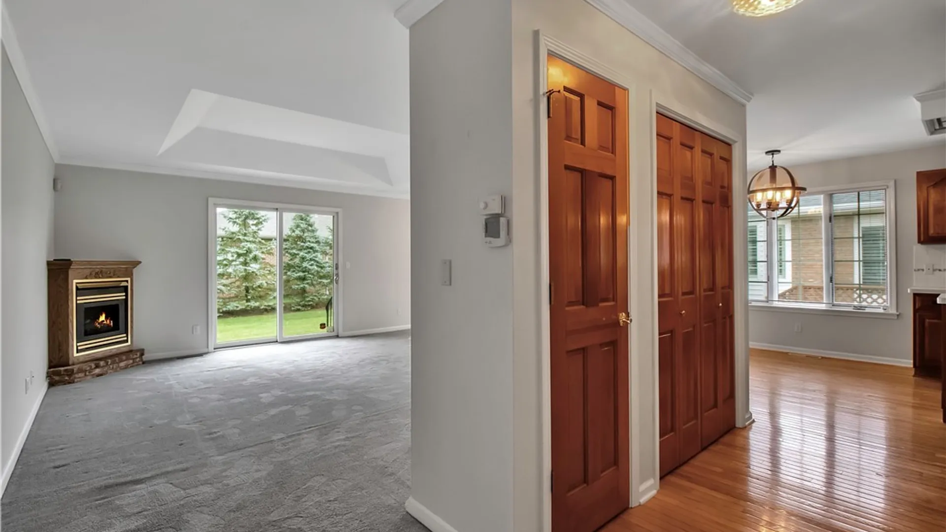 Property at 6 Saint Charles Court, Amherst, NY 14221 23