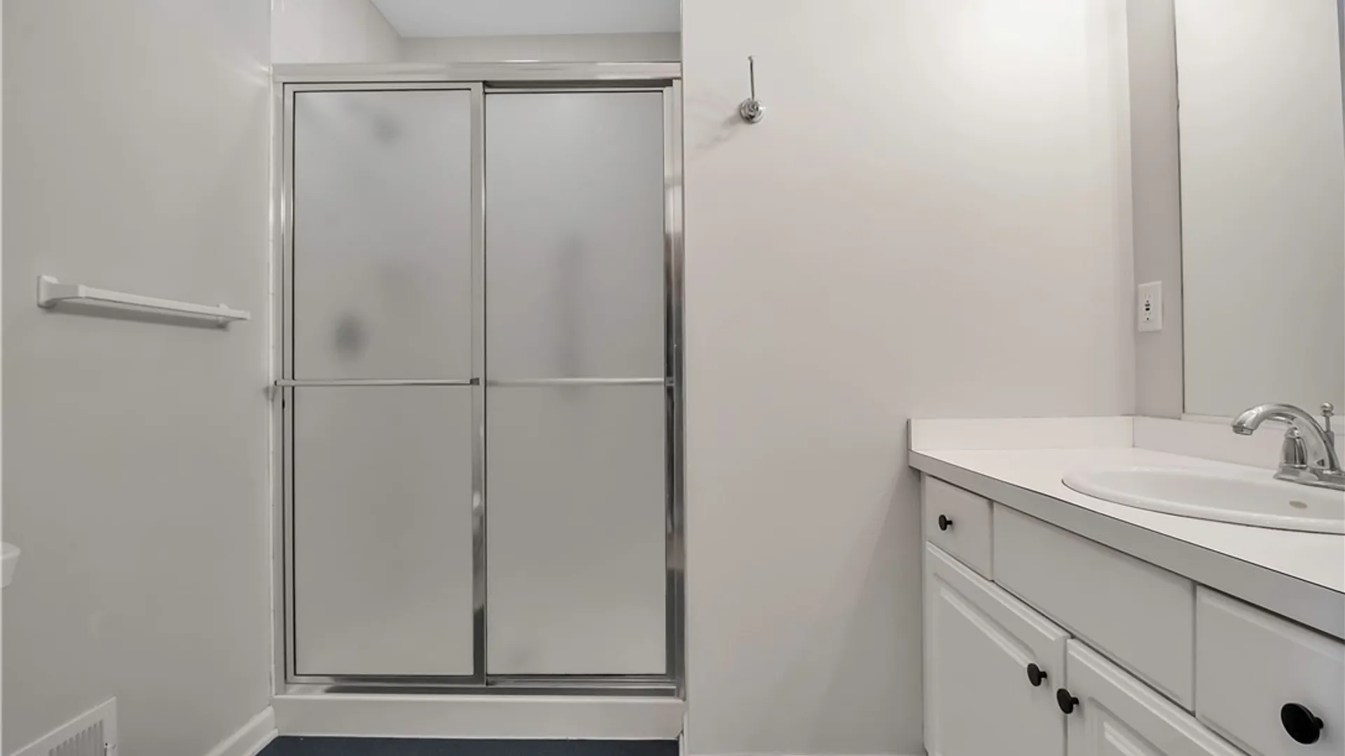 Property at 6 Saint Charles Court, Amherst, NY 14221 28