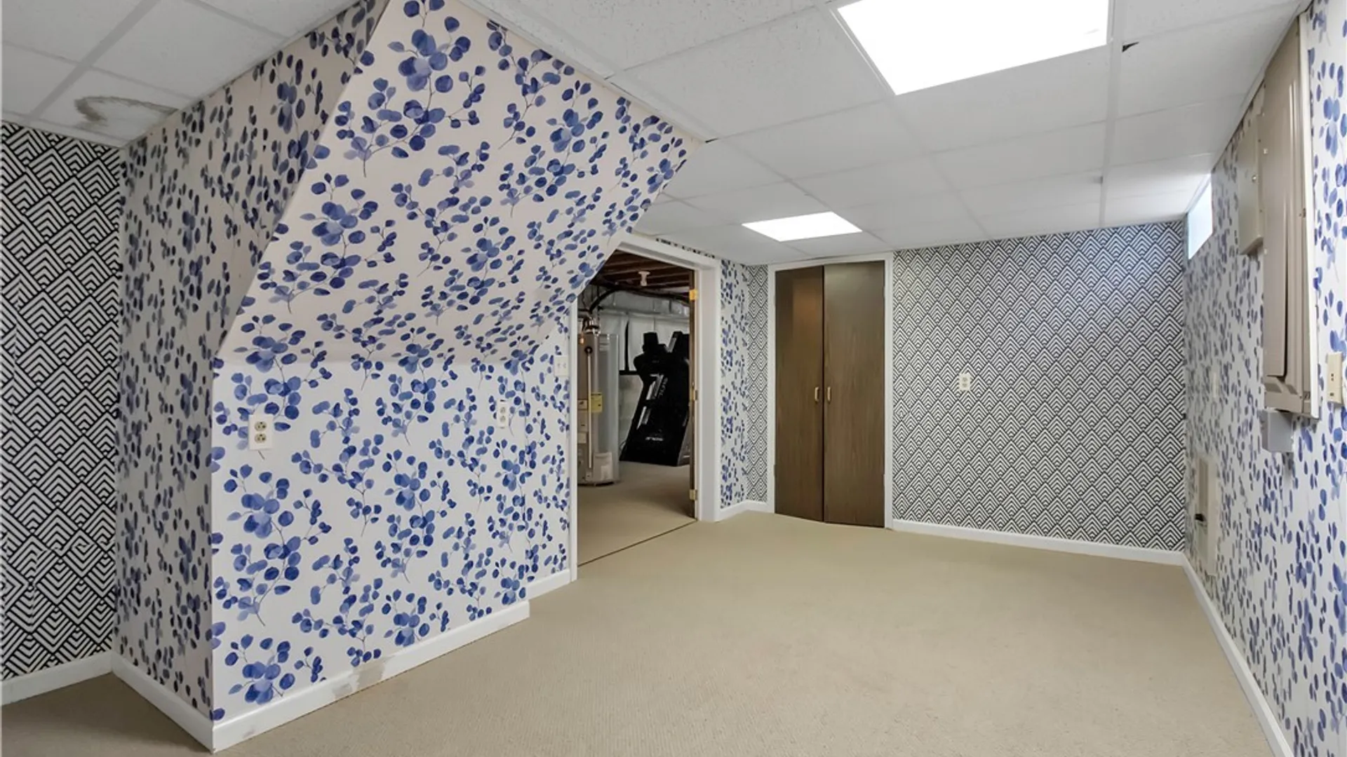 Property at 6 Saint Charles Court, Amherst, NY 14221 30