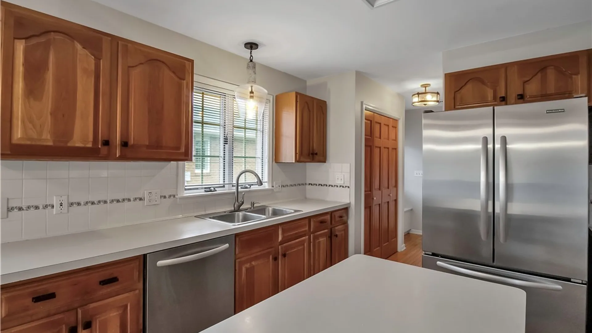 Property at 6 Saint Charles Court, Amherst, NY 14221 7