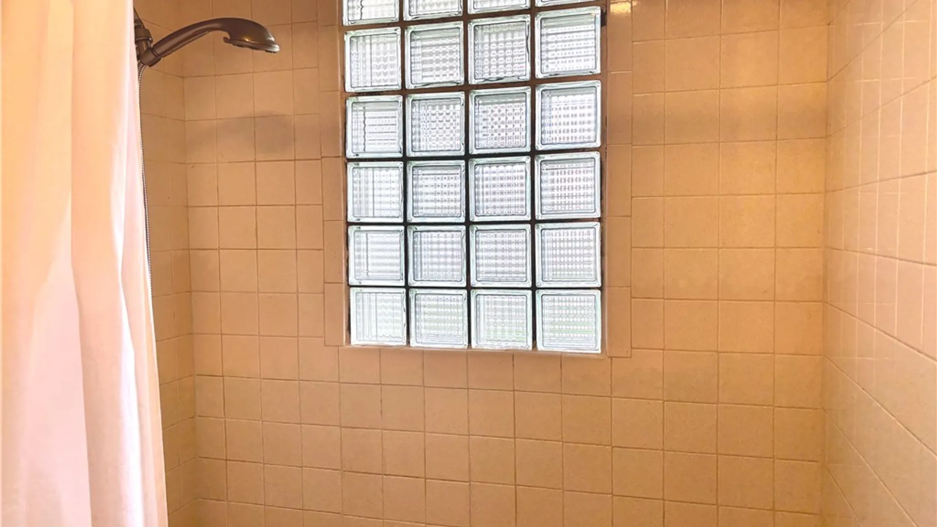 Property at 517 Tilden Avenue, Utica, NY 13501 22