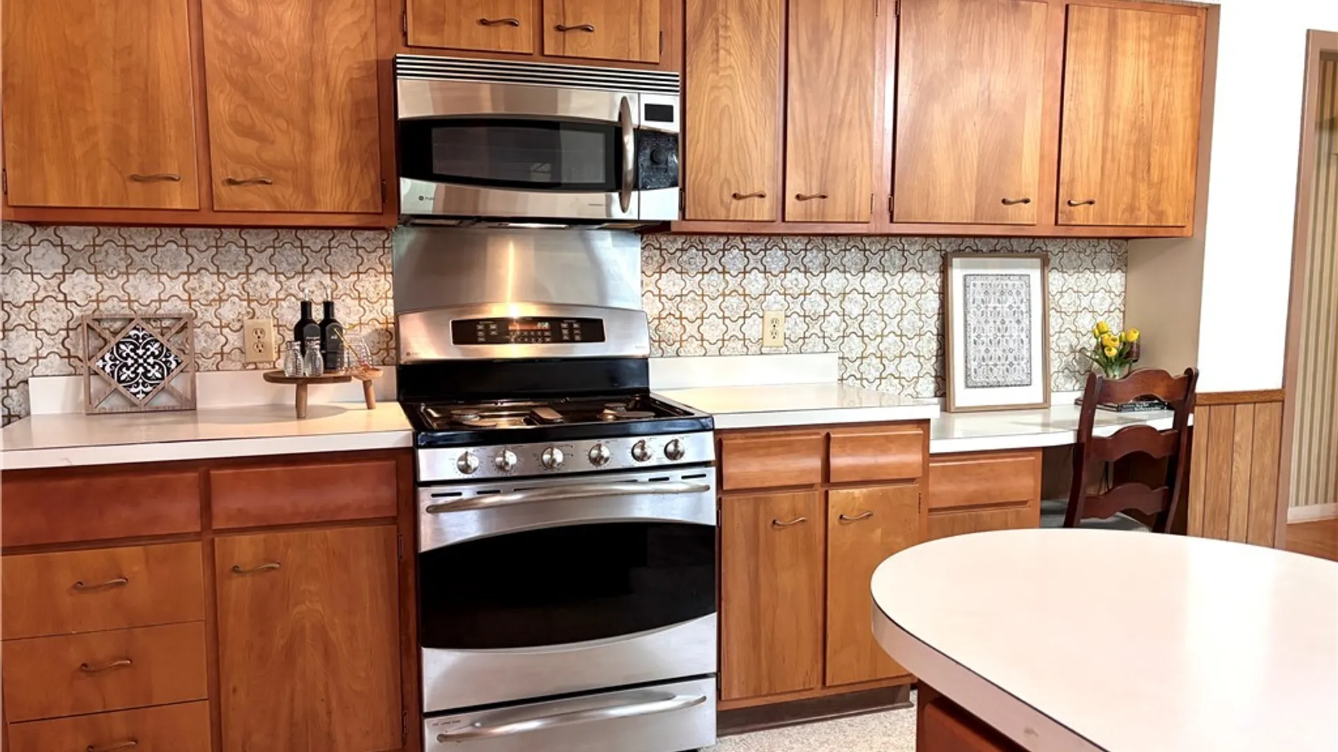 Property at 517 Tilden Avenue, Utica, NY 13501 8