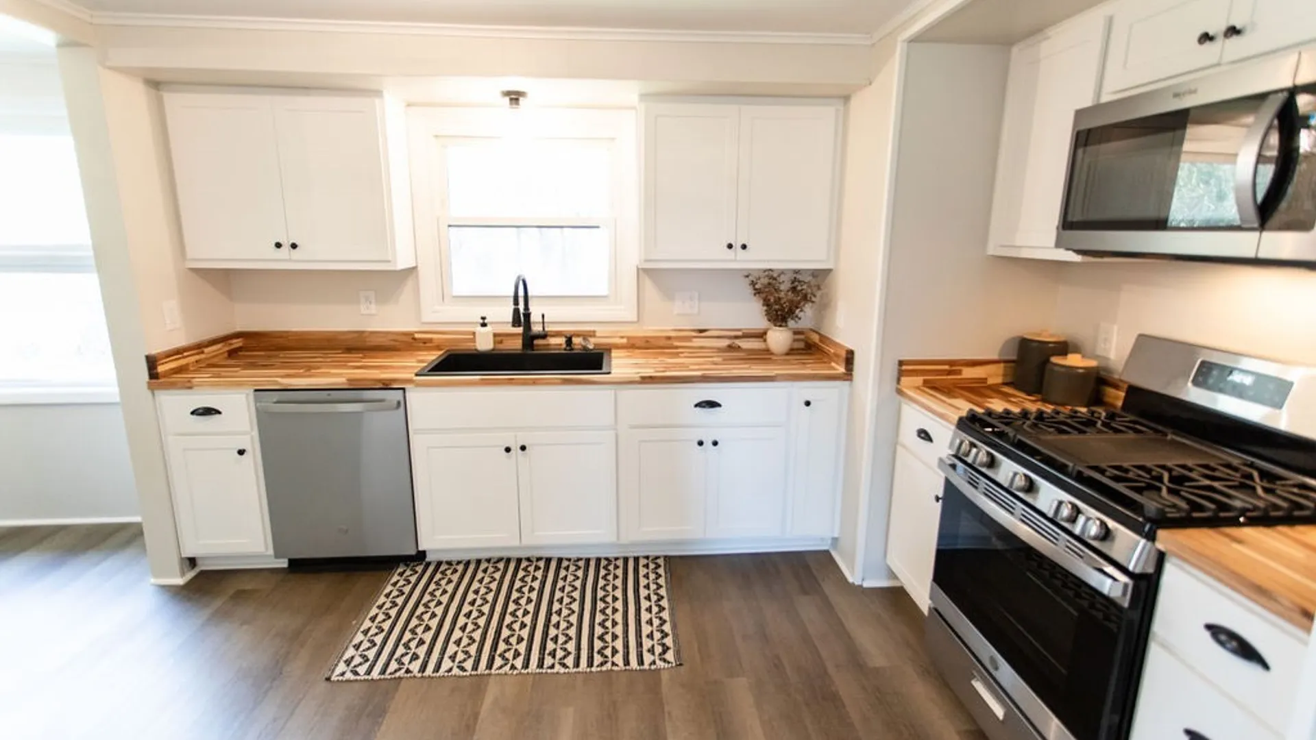 Property at 1101 Boulevard Street, Salina, NY 13211 3