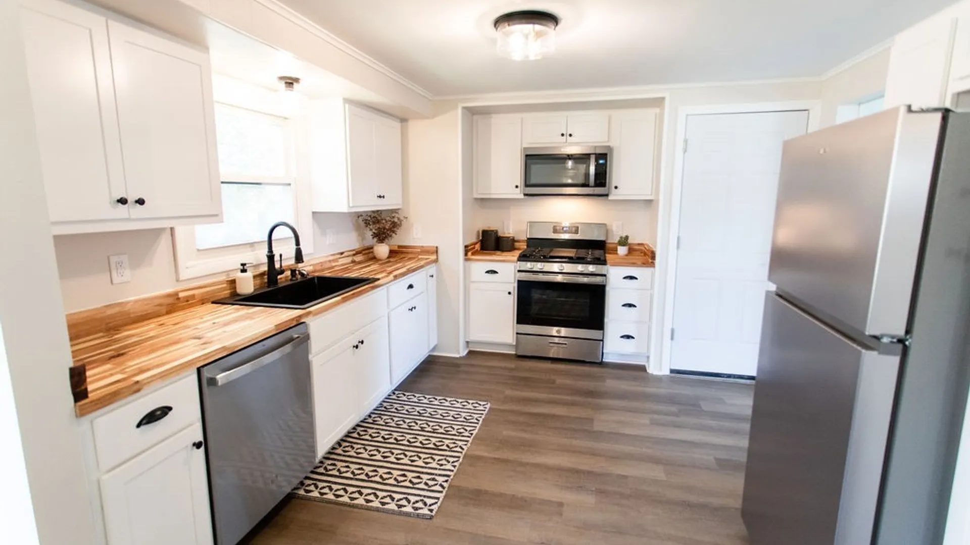 Property at 1101 Boulevard Street, Salina, NY 13211 6