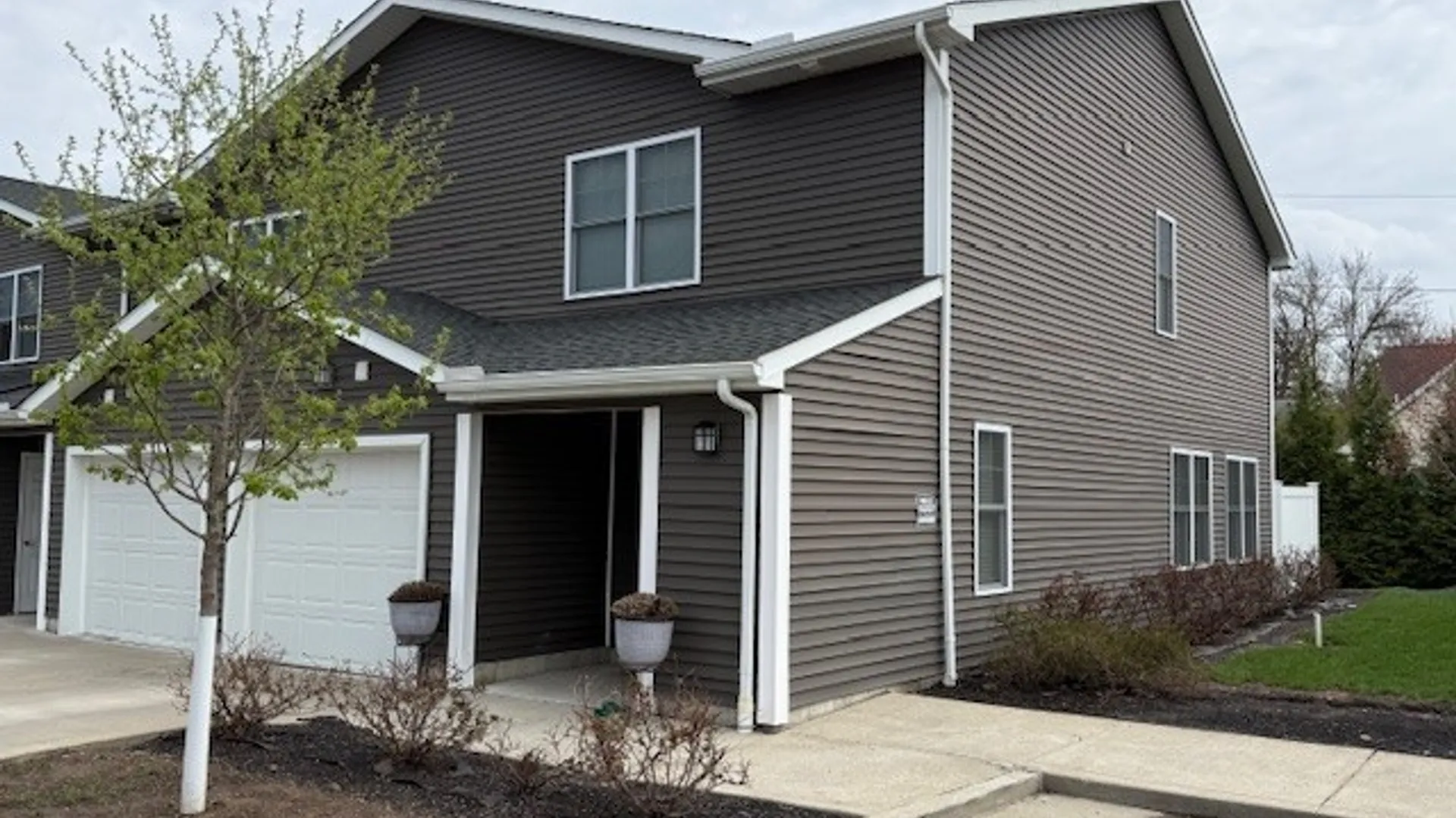 Property at 46 Roger Chaffee Drive, Amherst, NY 14228 2