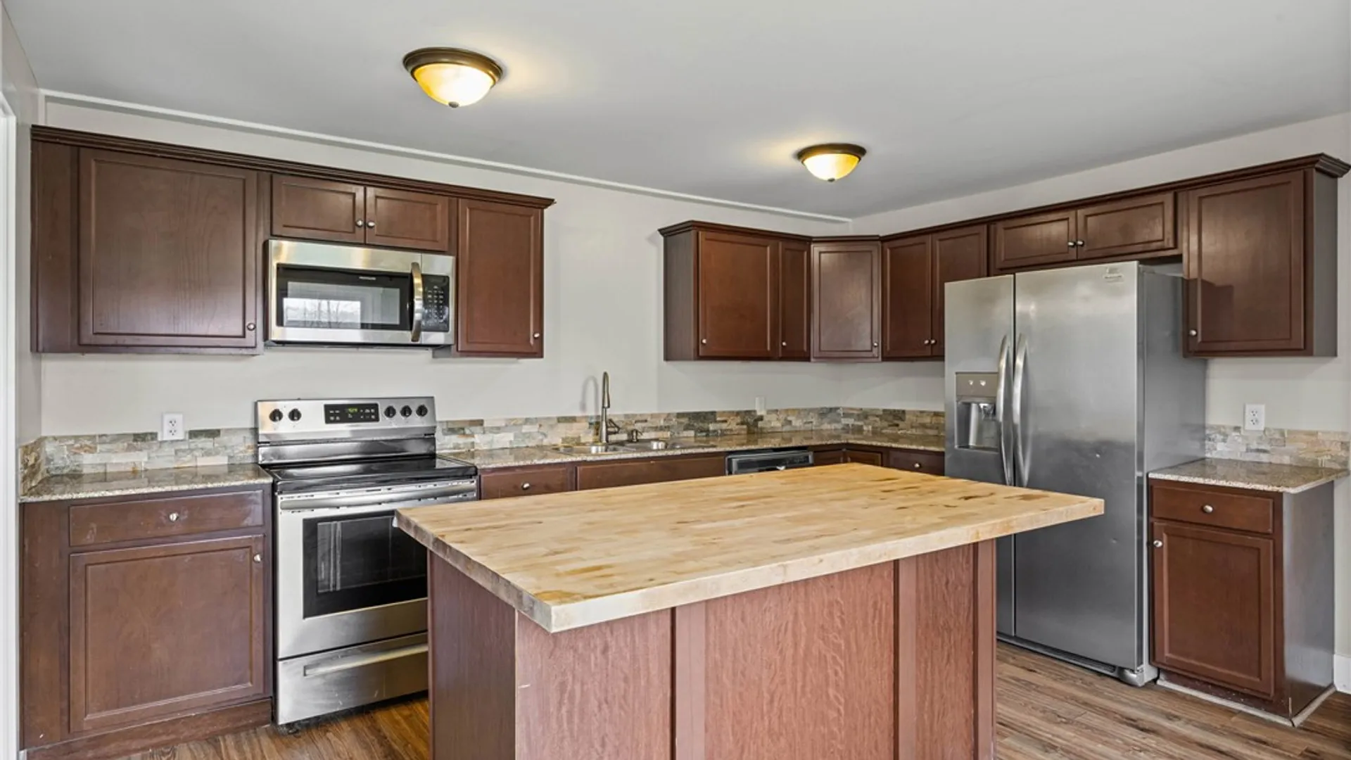 Property at 5154 Deliverance Avenue, Williamson, NY 14505 13